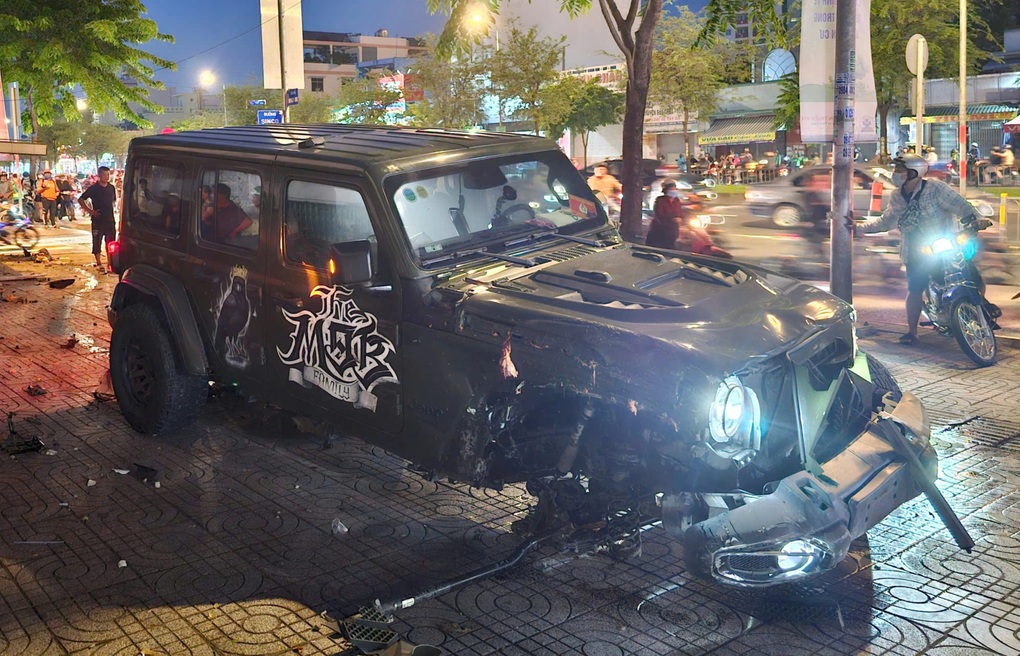 Đã xác định chủ xe Jeep gây tai nạn kinh hoàng ở Bình Tân khiến 2 mẹ con tử vong- Ảnh 1. Đã xác định chủ xe Jeep gây tai nạn kinh hoàng ở Bình Tân khiến 2 mẹ con tử vong- Ảnh 1.