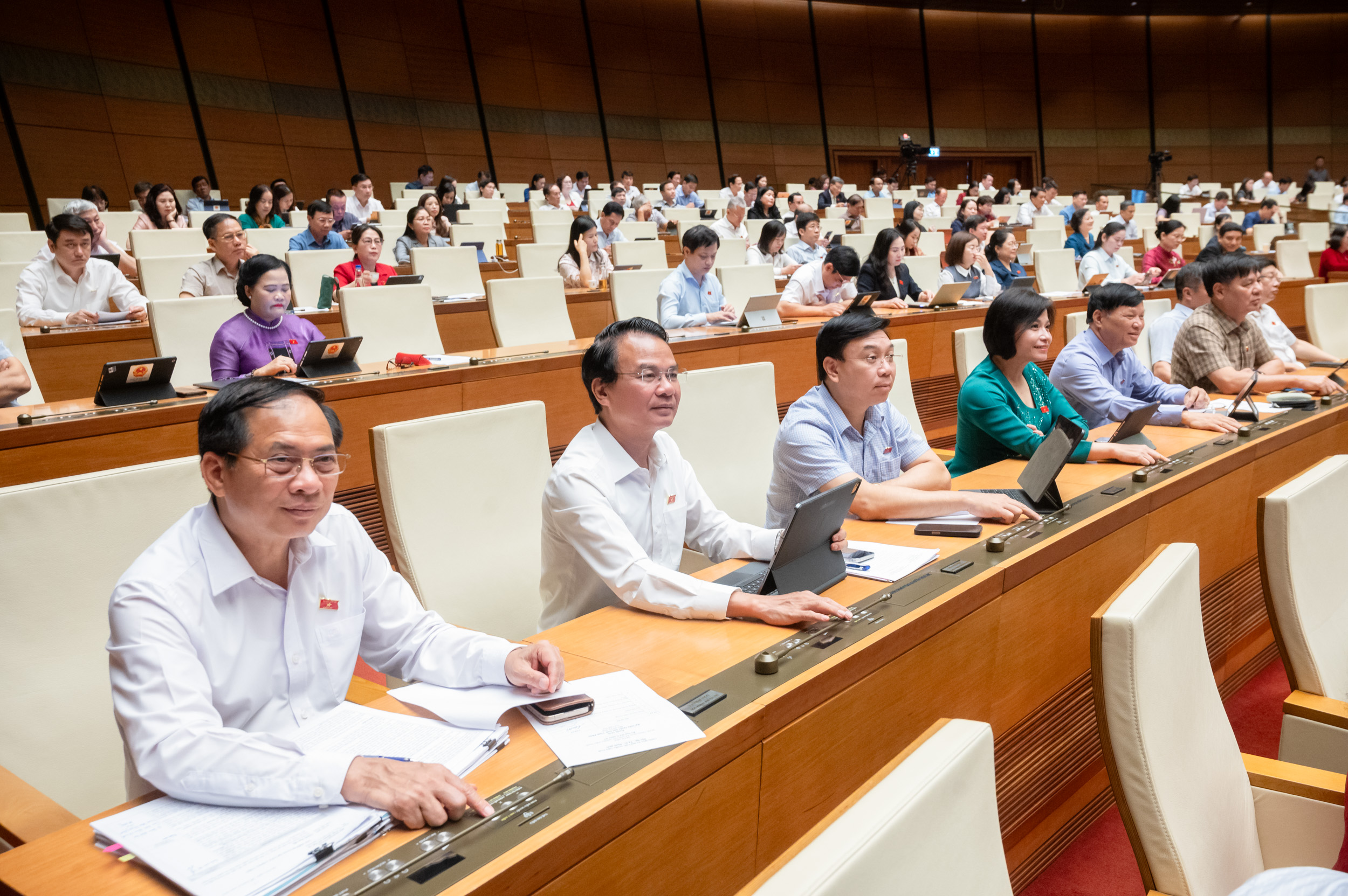 Sau sáp nhập, việc giải quyết thủ tục, đơn thư của cấp huyện được xử lý thế nào?- Ảnh 1. Sau sáp nhập, việc giải quyết thủ tục, đơn thư của cấp huyện được xử lý thế nào?- Ảnh 1.