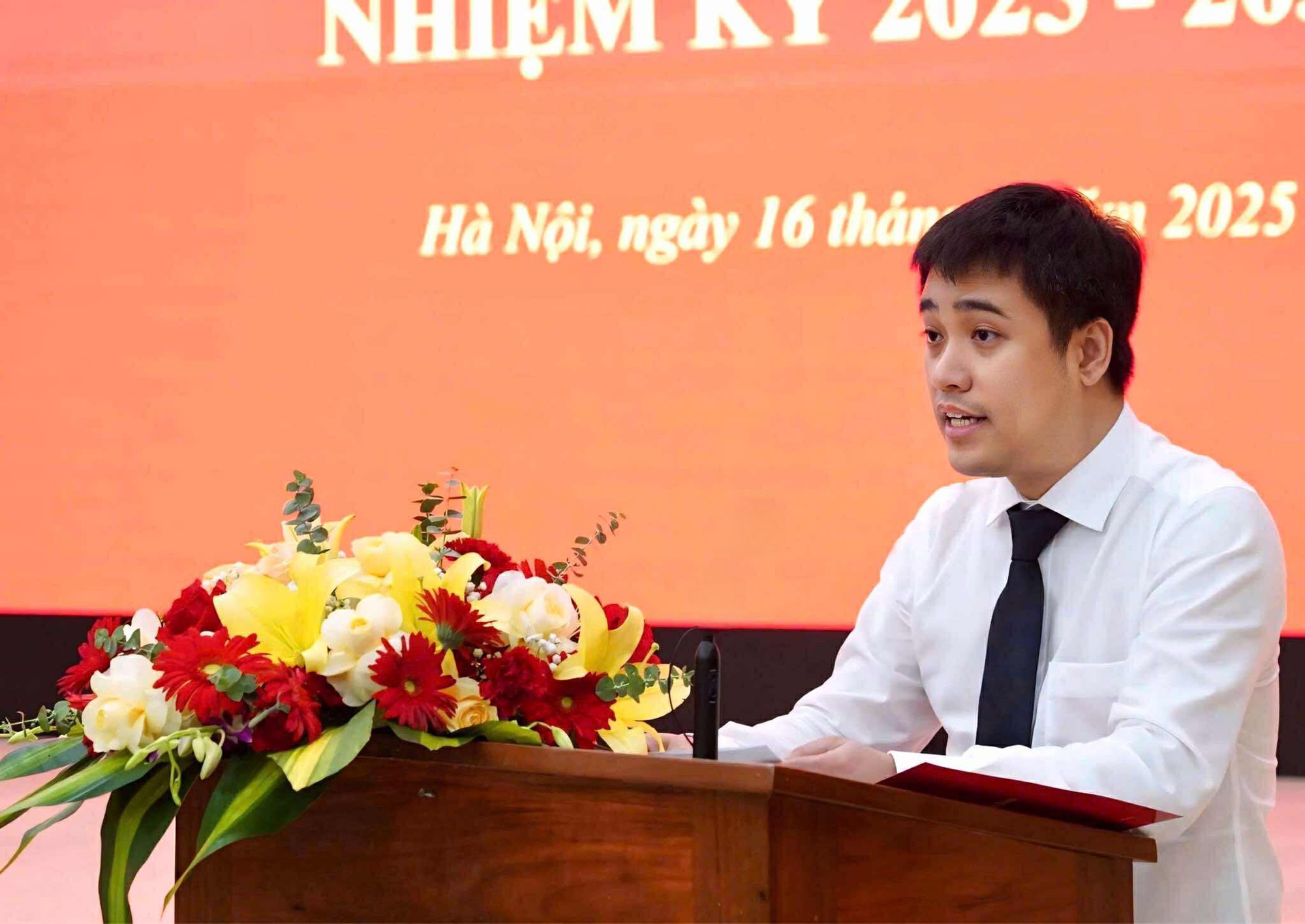 Thứ trưởng Nguyễn Danh Huy: Báo Xây dựng sau hợp nhất phải đoàn kết, vượt thách thức- Ảnh 4. Thứ trưởng Nguyễn Danh Huy: Báo Xây dựng sau hợp nhất phải đoàn kết, vượt thách thức- Ảnh 4.
