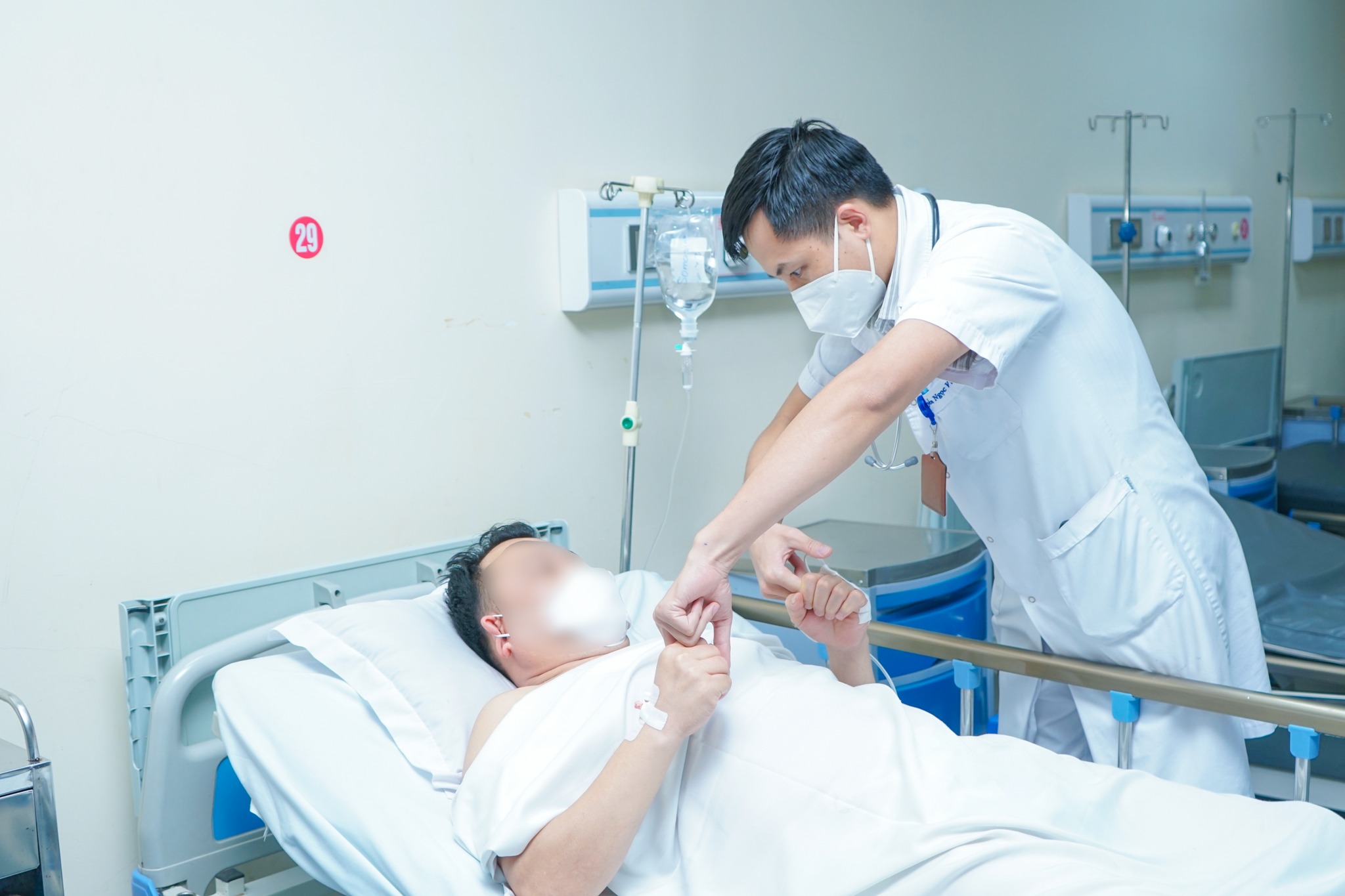 Từ 1/7, người tham gia BHYT được thêm những quyền lợi gì?- Ảnh 2. Từ 1/7, người tham gia BHYT được thêm những quyền lợi gì?- Ảnh 2.