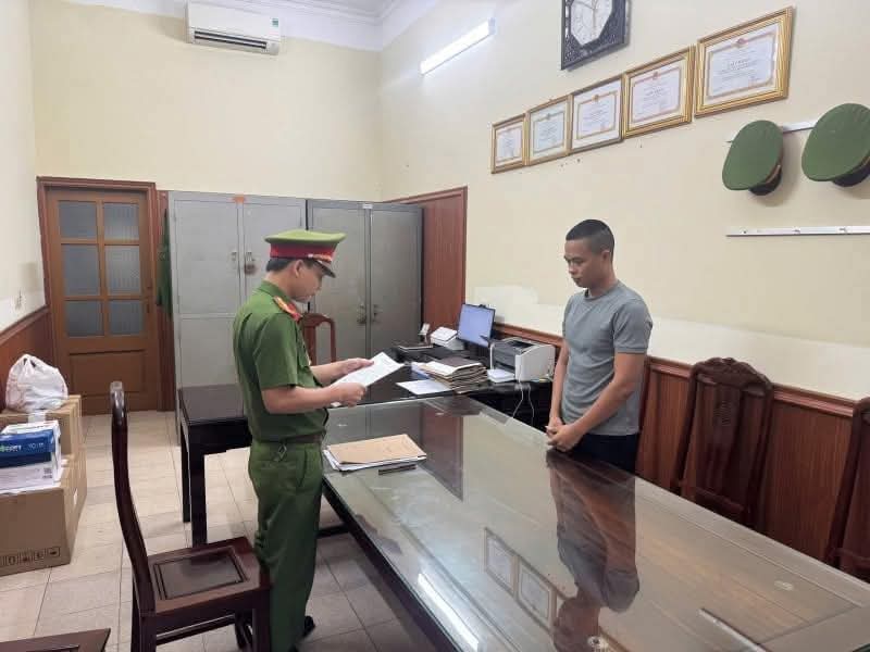 Khởi tố, bắt giam chủ kênh Tiktok "Gia đình Hải Sen"- Ảnh 1. Khởi tố, bắt giam chủ kênh Tiktok "Gia đình Hải Sen"- Ảnh 1.
