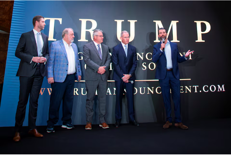 Gia đình Tổng thống Mỹ ra mắt Trump Mobile, giá khởi điểm 12,6 triệu đồng- Ảnh 2. Gia đình Tổng thống Mỹ ra mắt Trump Mobile, giá khởi điểm 12,6 triệu đồng- Ảnh 2.