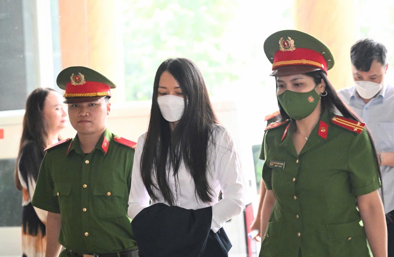 Trịnh Văn Quyết nguy cơ tử vong rất cao, ủy quyền 5 luật sư tại tòa phúc thẩm- Ảnh 3. Trịnh Văn Quyết nguy cơ tử vong rất cao, ủy quyền 5 luật sư tại tòa phúc thẩm- Ảnh 3.
