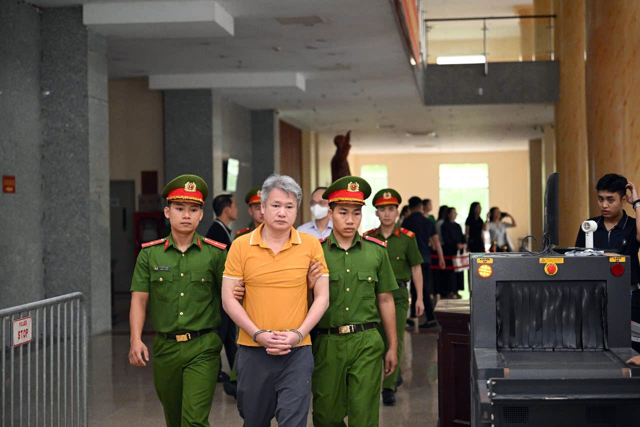 Trịnh Văn Quyết nguy cơ tử vong rất cao, ủy quyền 5 luật sư tại tòa phúc thẩm- Ảnh 5. Trịnh Văn Quyết nguy cơ tử vong rất cao, ủy quyền 5 luật sư tại tòa phúc thẩm- Ảnh 5.