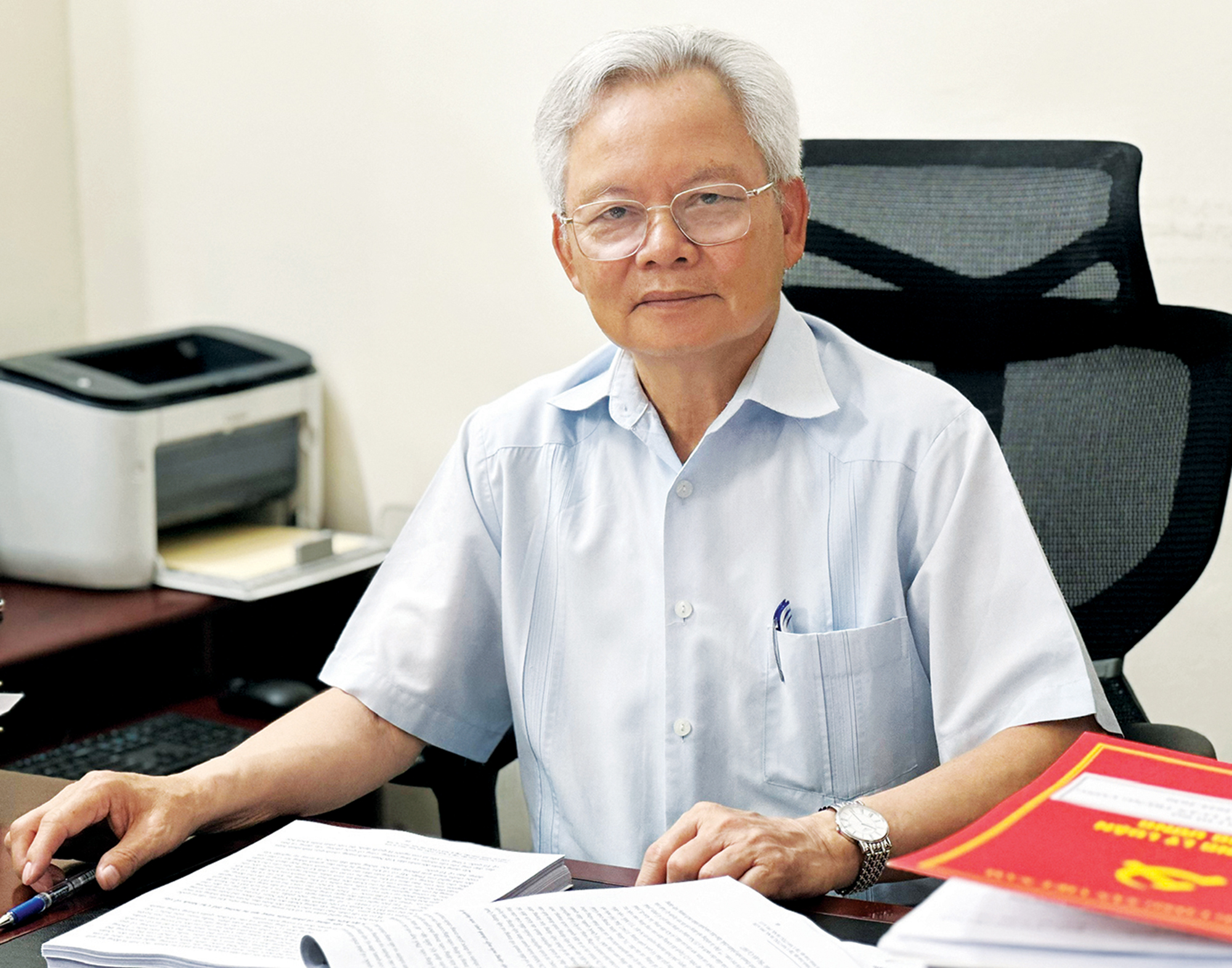 Học Bác để “nói cho dân hiểu, viết cho dân tin”- Ảnh 1. Học Bác để “nói cho dân hiểu, viết cho dân tin”- Ảnh 1.