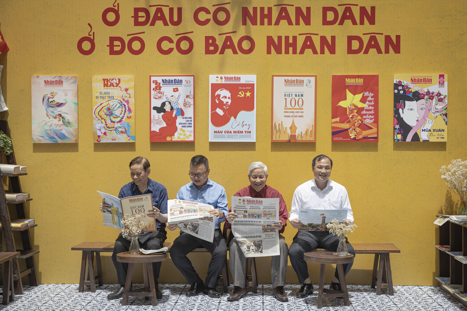 Ra mắt sách "Những bài viết về văn hóa, báo chí của Bác Hồ trên Báo Nhân Dân"- Ảnh 4. Ra mắt sách "Những bài viết về văn hóa, báo chí của Bác Hồ trên Báo Nhân Dân"- Ảnh 4.