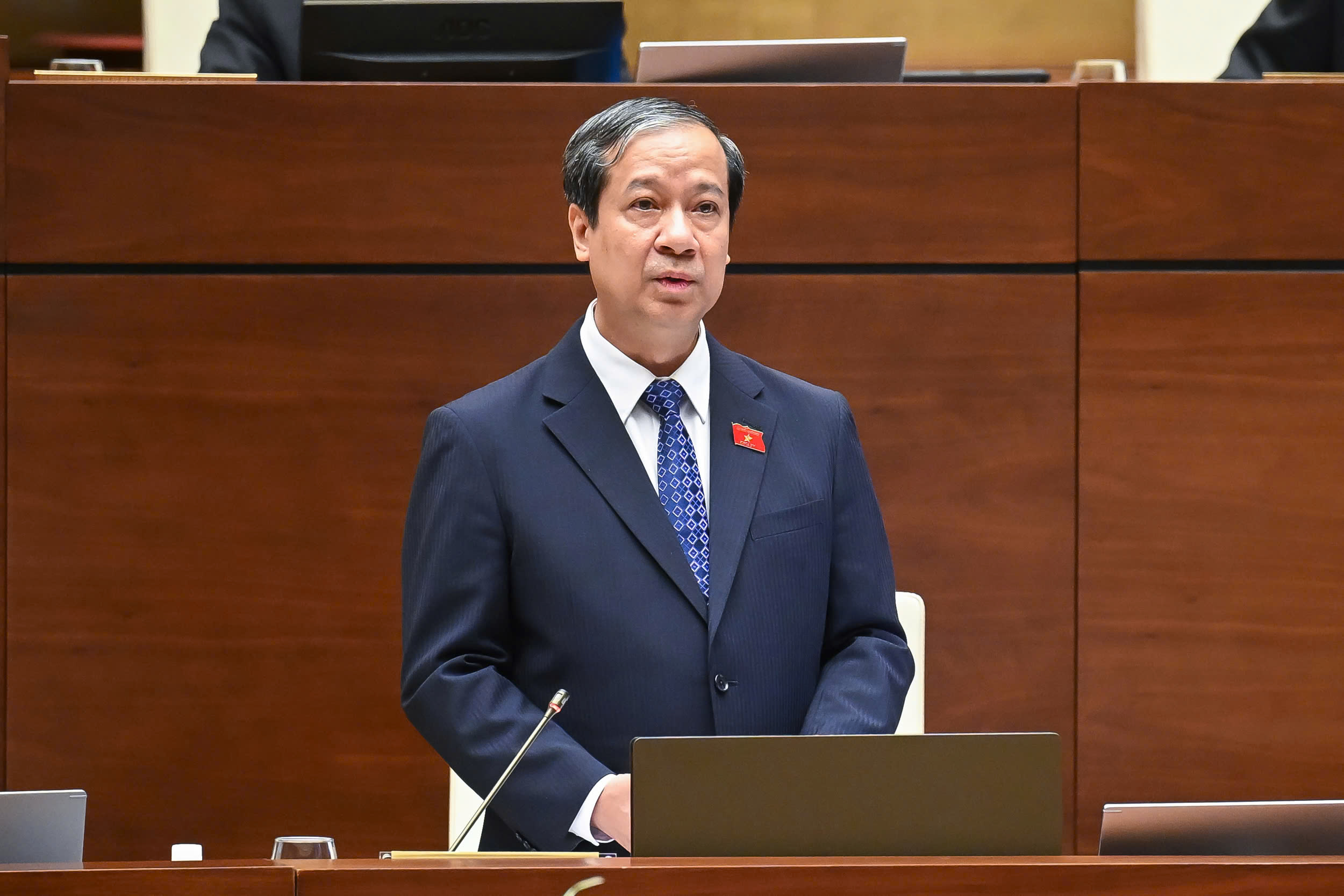 Bộ trưởng GD&ĐT: "Không phải cứ có thời gian là lôi nhau ra dạy thêm, học thêm"- Ảnh 2. Bộ trưởng GD&ĐT: "Không phải cứ có thời gian là lôi nhau ra dạy thêm, học thêm"- Ảnh 2.