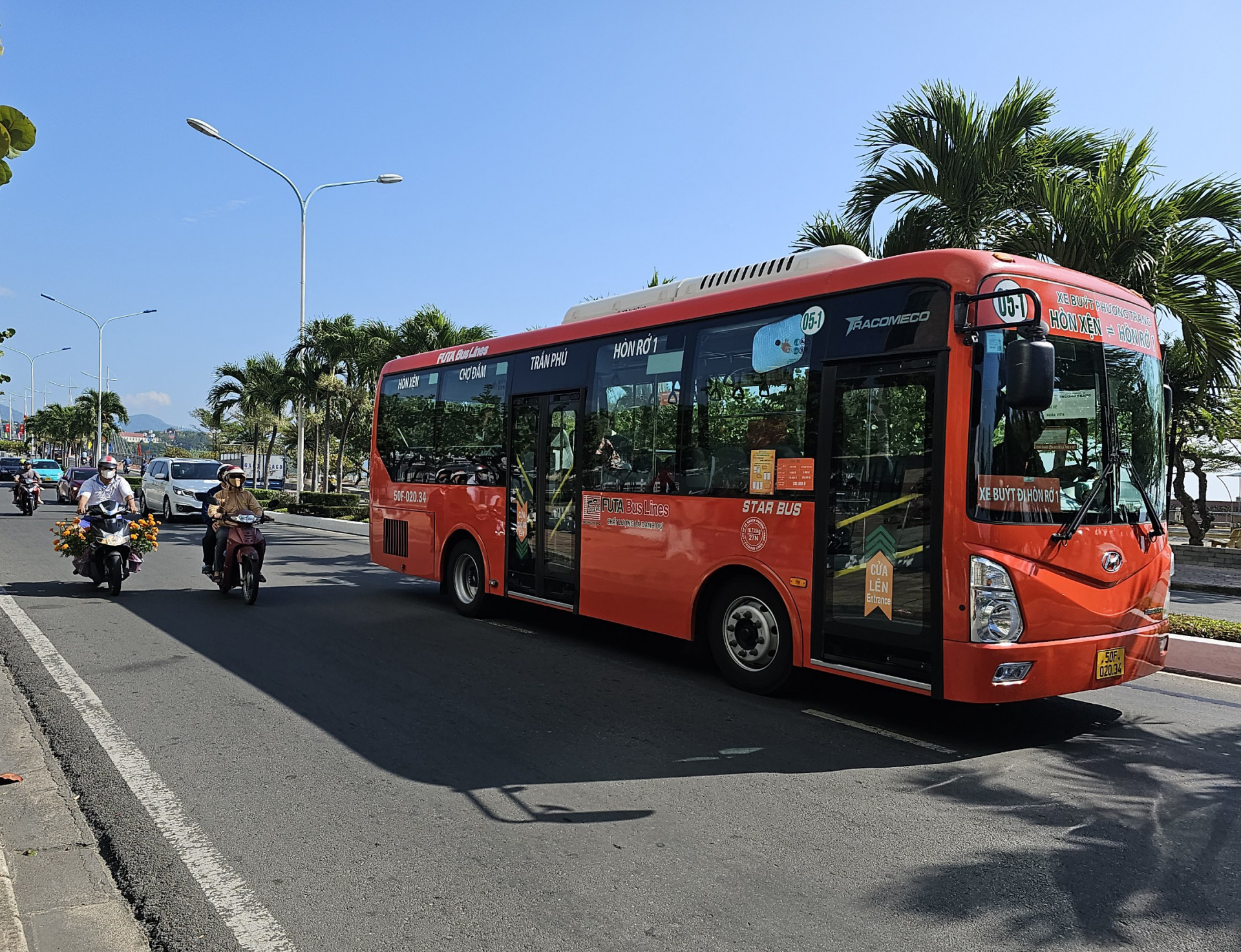 Khánh Hòa mở thêm tuyến xe buýt Nha Trang - Phan Rang- Ảnh 1. Khánh Hòa mở thêm tuyến xe buýt Nha Trang - Phan Rang- Ảnh 1.
