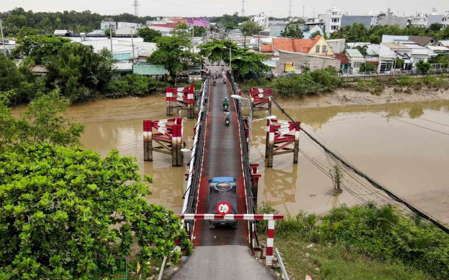'Cầu sắt già' Rạch Tôm sắp được thay mới, giải cứu kẹt xe khu Nam TP.HCM
