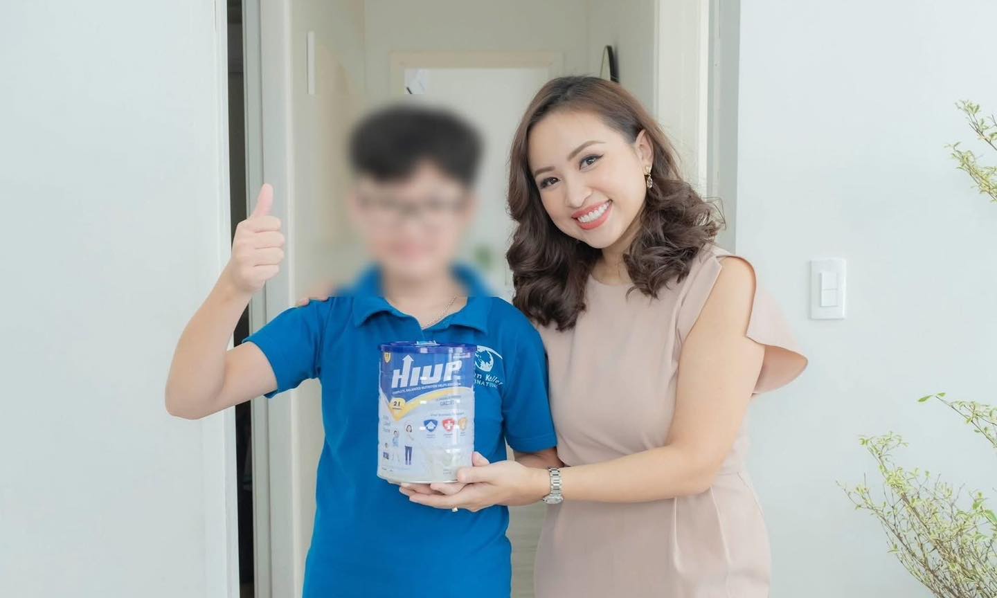 Sau Quang Minh, Vân Hugo nói "bị lừa" khi quảng cáo sữa giả Hiup?- Ảnh 1. Sau Quang Minh, Vân Hugo nói "bị lừa" khi quảng cáo sữa giả Hiup?- Ảnh 1.