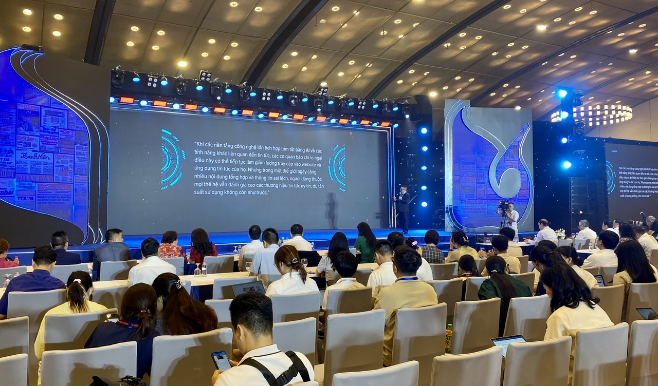 Chủ tịch Hội Nhà báo VN: Báo chí nên dừng việc cố gắng làm hài lòng tất cả độc giả- Ảnh 3. Chủ tịch Hội Nhà báo VN: Báo chí nên dừng việc cố gắng làm hài lòng tất cả độc giả- Ảnh 3.