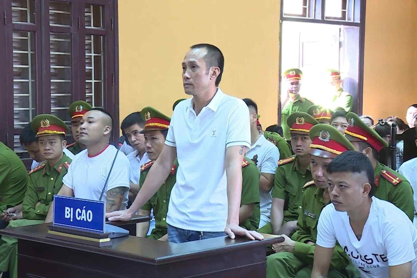 Cơ quan điều tra Bộ Công an khởi tố giang hồ Tuấn "thần đèn"- Ảnh 1. Cơ quan điều tra Bộ Công an khởi tố giang hồ Tuấn "thần đèn"- Ảnh 1.
