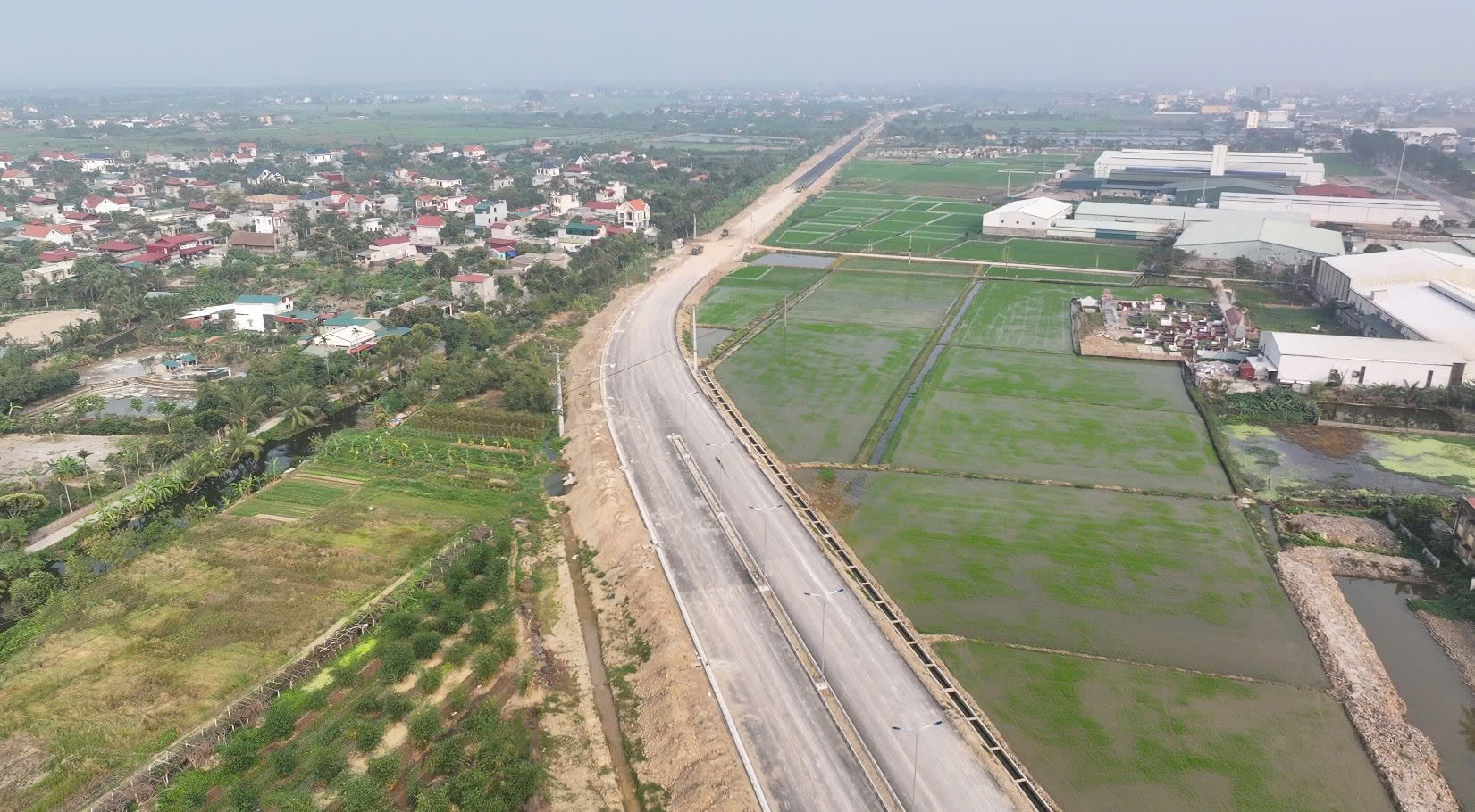 Hải Dương: Sắp thông xe tuyến đường tránh ĐT391, gỡ nút thắt giao thông Tứ Kỳ- Ảnh 1.