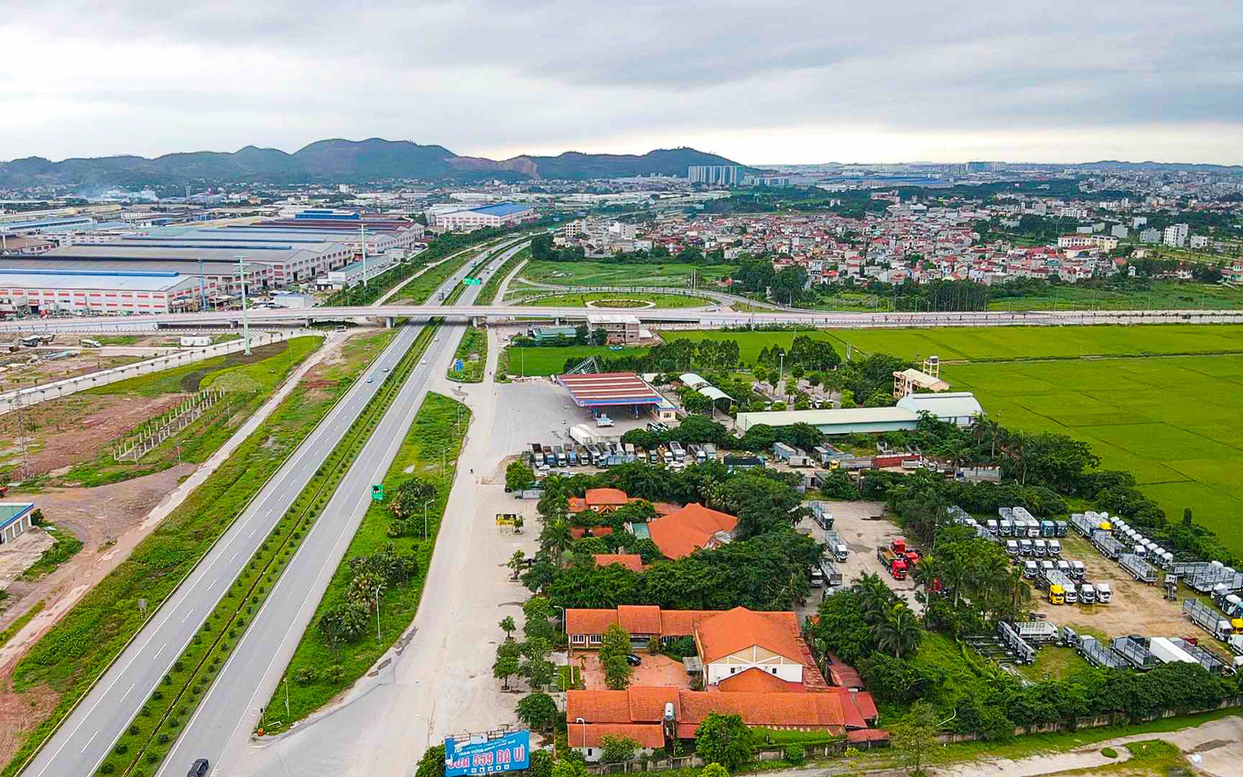 Đìu hiu trạm dừng nghỉ Song Khê ở Bắc Giang