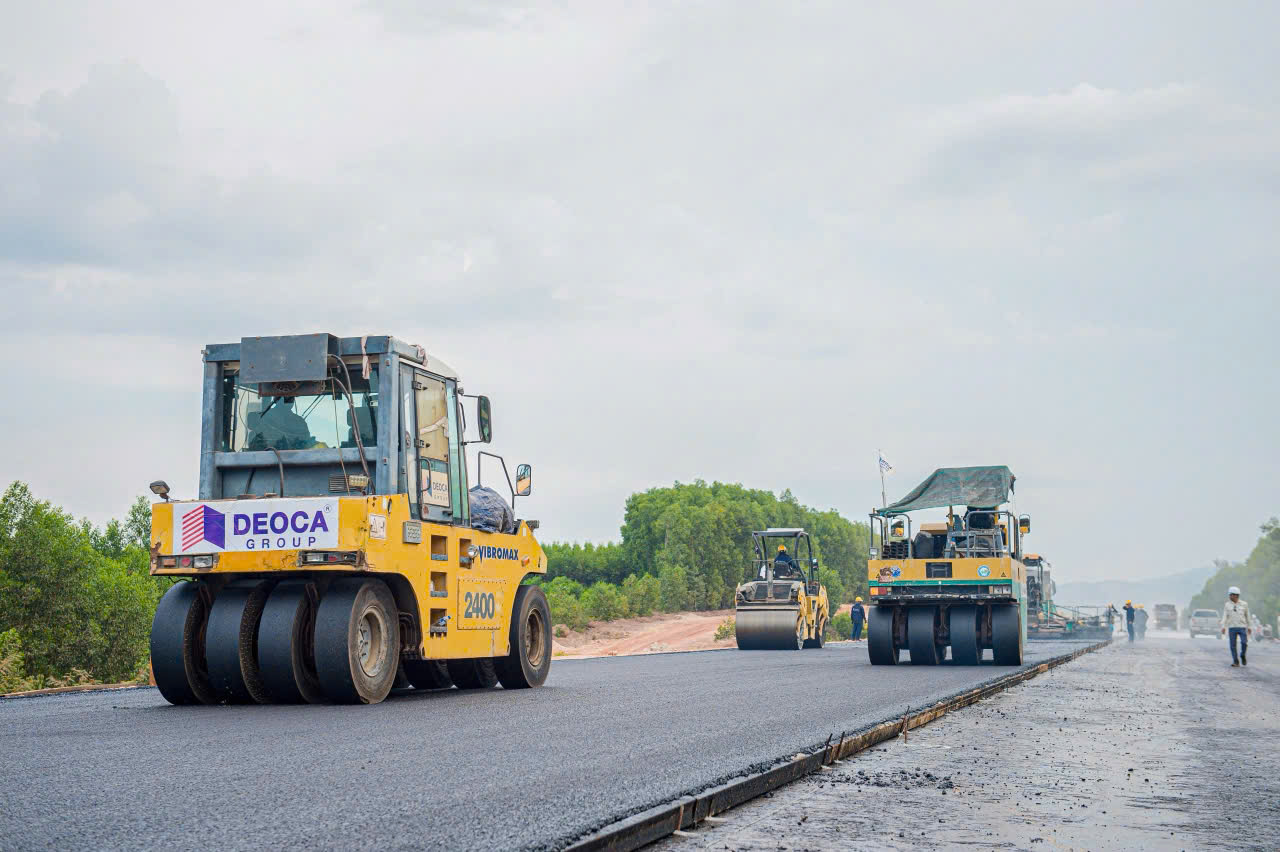 Bộ Xây dựng báo cáo phương án đầu tư mở rộng cao tốc Bắc - Nam theo phương thức PPP- Ảnh 2. Bộ Xây dựng báo cáo phương án đầu tư mở rộng cao tốc Bắc - Nam theo phương thức PPP- Ảnh 2.
