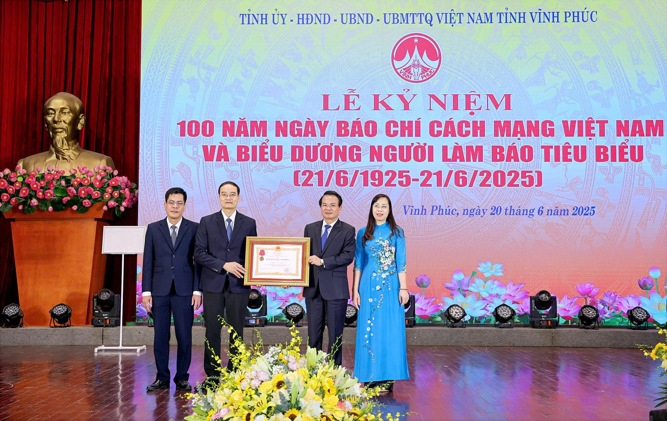 Báo Xây dựng đoạt Giải báo chí Nguyễn Lương Bằng tỉnh Hải Dương lần thứ VI- Ảnh 6. Báo Xây dựng đoạt Giải báo chí Nguyễn Lương Bằng tỉnh Hải Dương lần thứ VI- Ảnh 6.