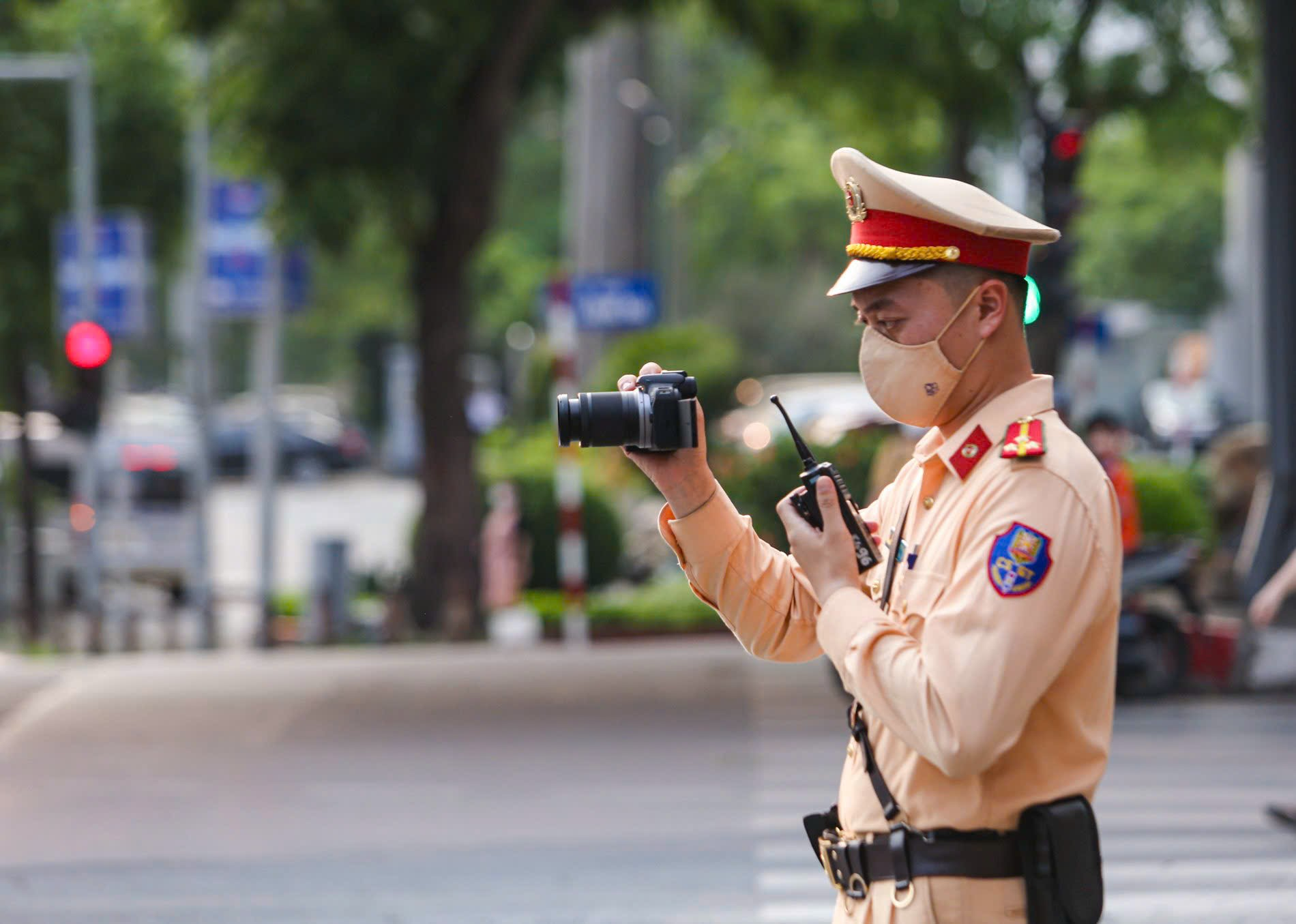 Vì sao Hà Nội phân làn cứng trên đường Võ Chí Công, Phạm Văn Đồng?- Ảnh 3. Vì sao Hà Nội phân làn cứng trên đường Võ Chí Công, Phạm Văn Đồng?- Ảnh 3.