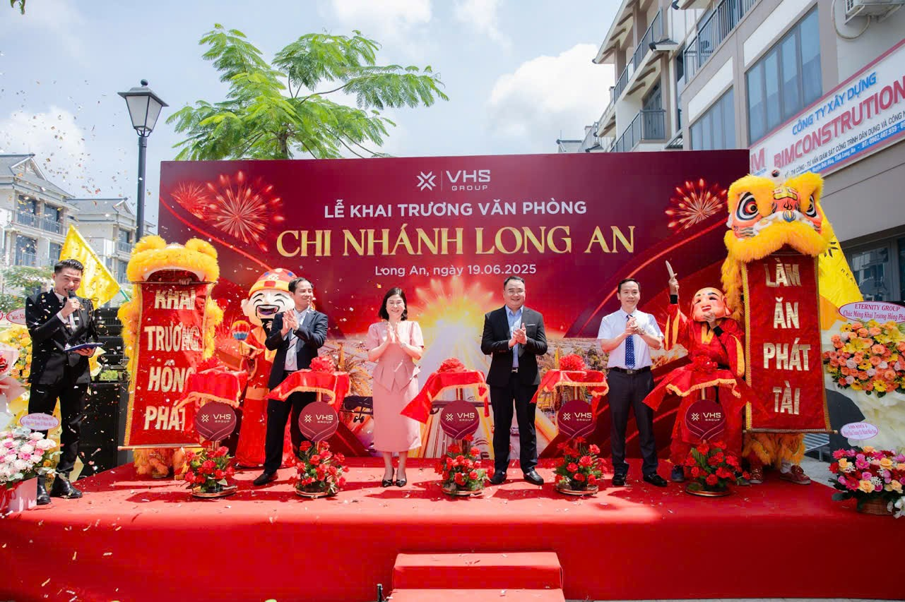 VHS đánh dấu bước tiến chiến lược mở rộng văn phòng từ Bắc vào Nam- Ảnh 3. VHS đánh dấu bước tiến chiến lược mở rộng văn phòng từ Bắc vào Nam- Ảnh 3.