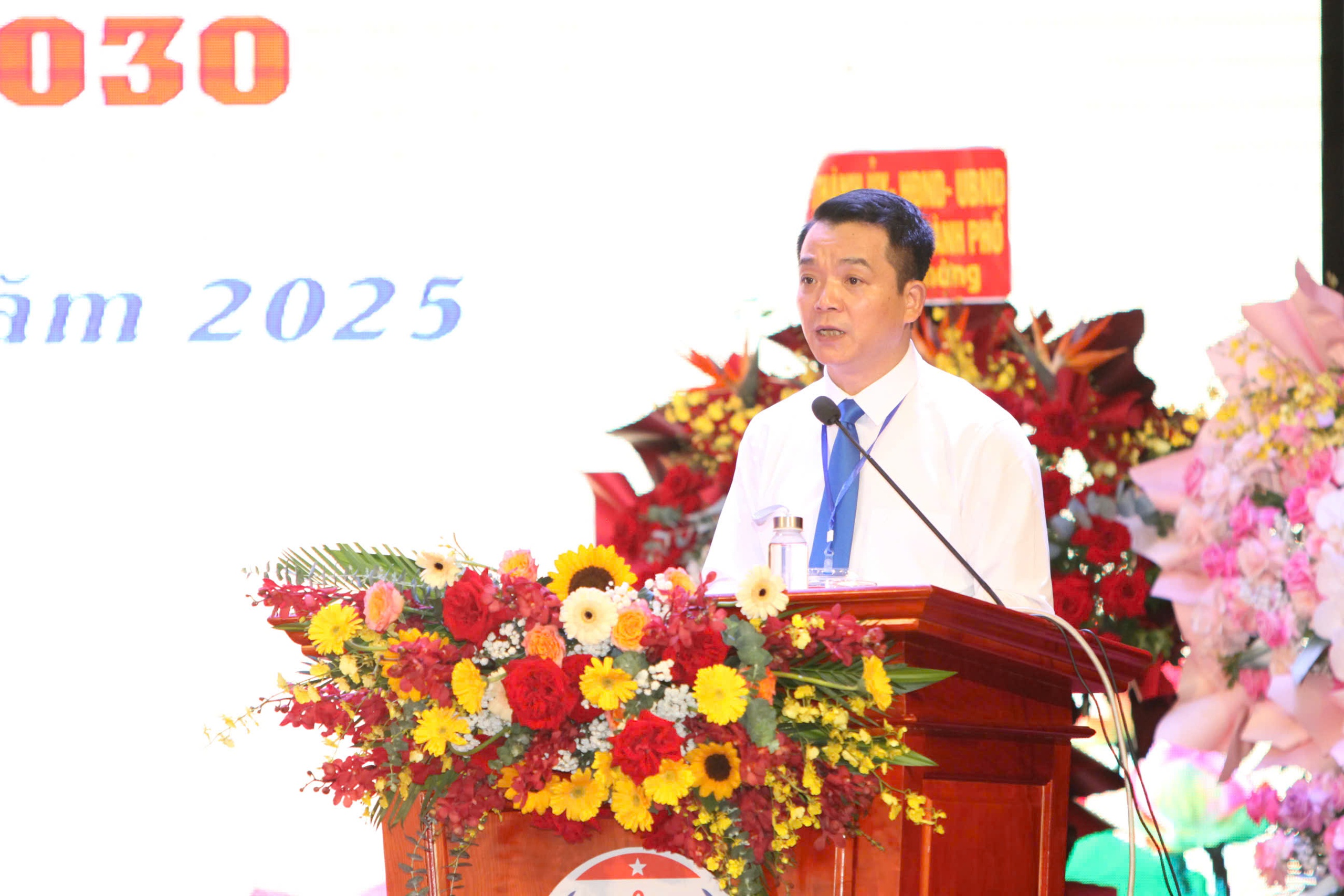 Phát huy vai trò Đảng bộ, nâng tầm Đại học Hàng hải Việt Nam trên bản đồ giáo dục quốc gia- Ảnh 3. Phát huy vai trò Đảng bộ, nâng tầm Đại học Hàng hải Việt Nam trên bản đồ giáo dục quốc gia- Ảnh 3.