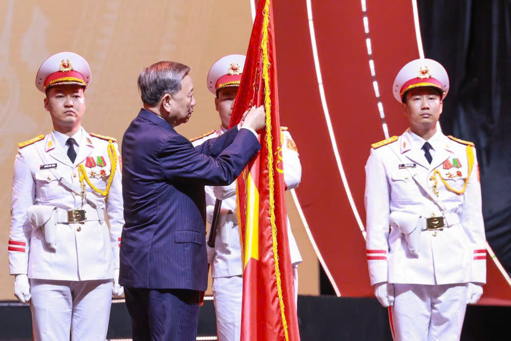 Báo chí là lực lượng trực tiếp thúc đẩy tiến trình cải cách, mở rộng và hội nhập quốc tế- Ảnh 3. Báo chí là lực lượng trực tiếp thúc đẩy tiến trình cải cách, mở rộng và hội nhập quốc tế- Ảnh 3.