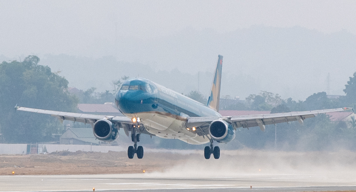 Sân bay Vinh tạm đóng cửa 6 tháng, hãng hàng không điều chỉnh kế hoạch khai thác- Ảnh 1. Sân bay Vinh tạm đóng cửa 6 tháng, hãng hàng không điều chỉnh kế hoạch khai thác- Ảnh 1.
