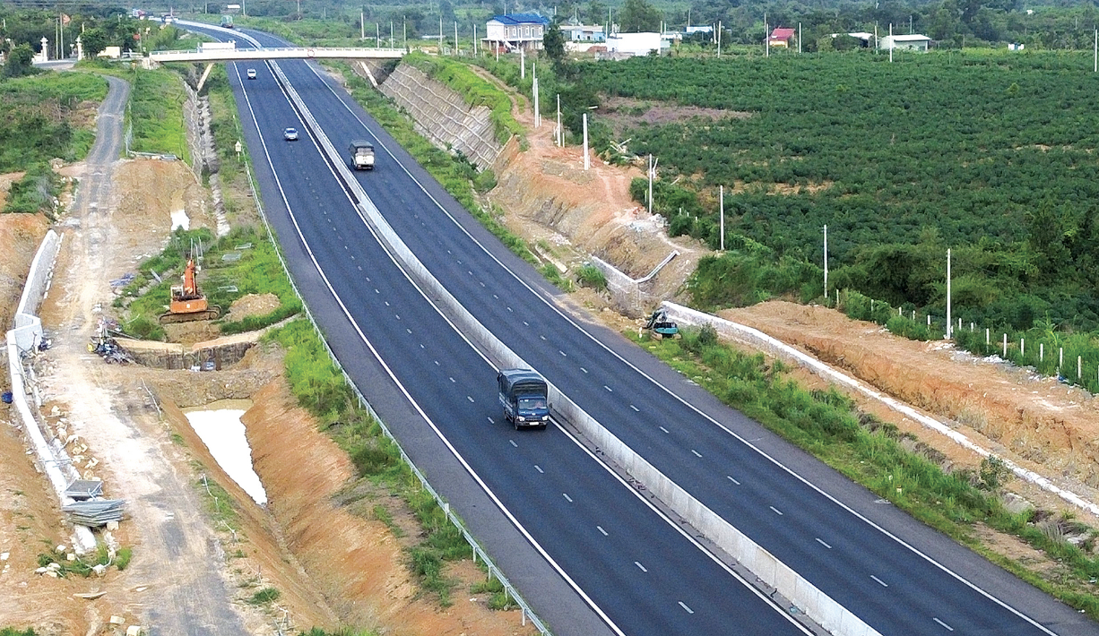 Quốc hội sẽ giám sát việc thực hiện nhiều nghị quyết liên quan dự án giao thông- Ảnh 1. Quốc hội sẽ giám sát việc thực hiện nhiều nghị quyết liên quan dự án giao thông- Ảnh 1.