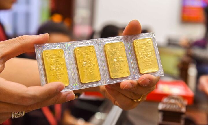 Giá vàng chạm mức thấp nhất gần 2 tuần- Ảnh 2. Giá vàng chạm mức thấp nhất gần 2 tuần- Ảnh 2.