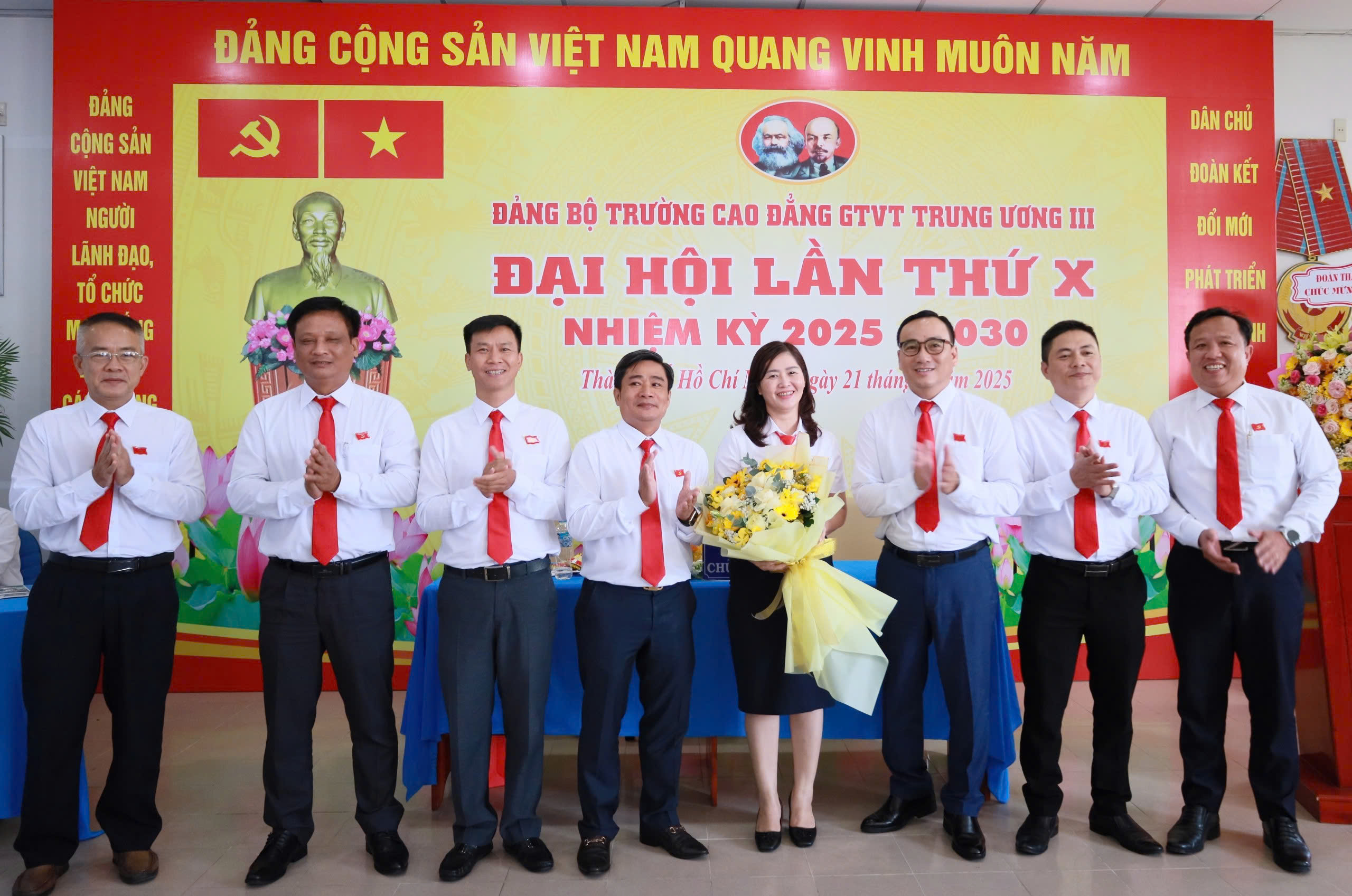 Đại hội Đảng bộ trường Cao đẳng GTVT TƯ III lần thứ X: Đoàn kết - Đổi mới - Phát triển- Ảnh 4.
