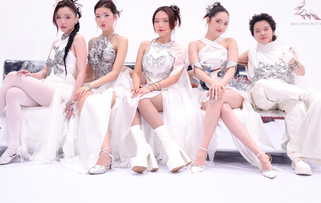 Em xinh say hi gây nhiều tranh cãi dù lọt top trending- Ảnh 3. Em xinh say hi gây nhiều tranh cãi dù lọt top trending- Ảnh 3.