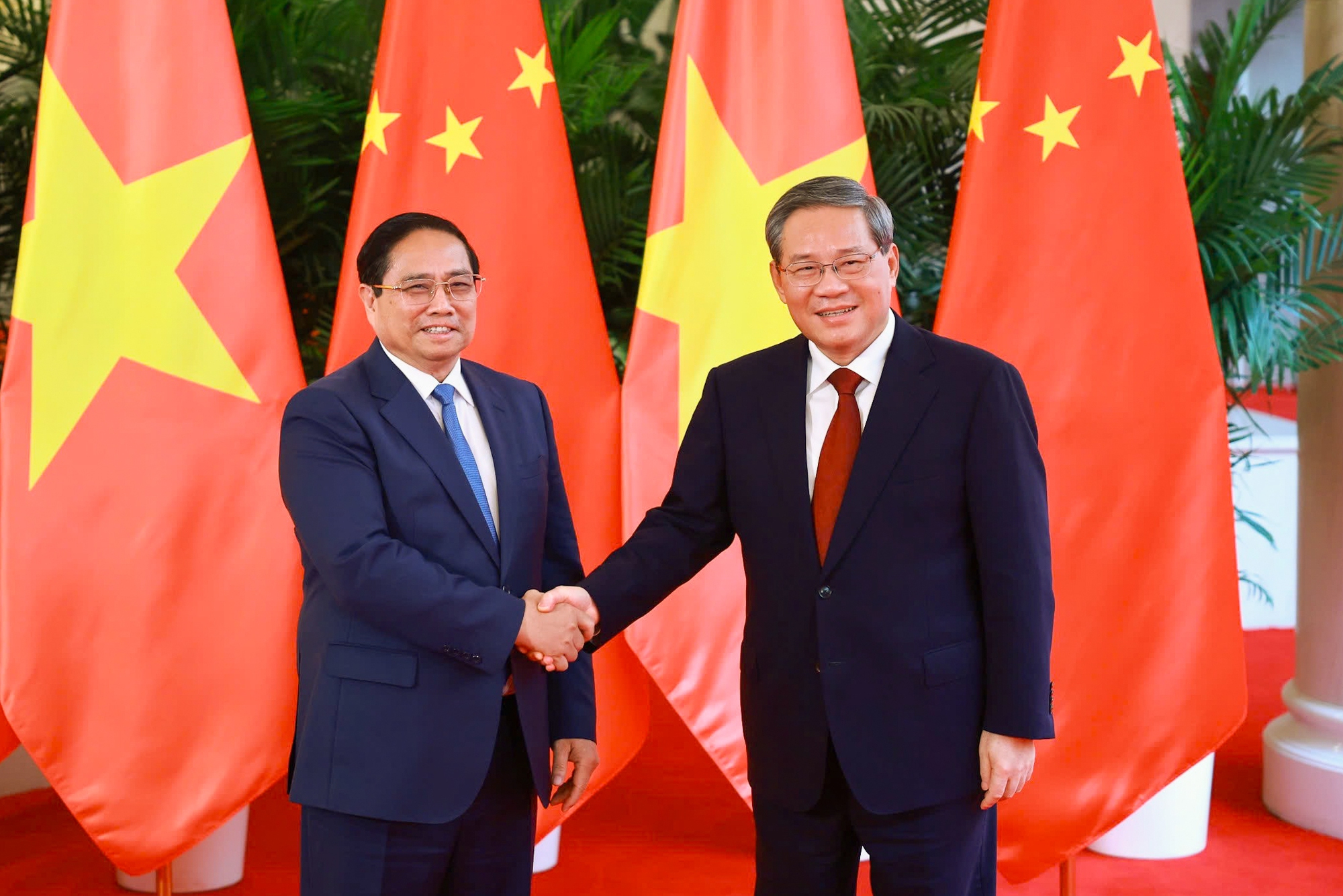 Việt - Trung nhất trí đẩy nhanh nghiên cứu khả thi đường sắt Lào Cai - Hà Nội - Hải Phòng- Ảnh 1. Việt - Trung nhất trí đẩy nhanh nghiên cứu khả thi đường sắt Lào Cai - Hà Nội - Hải Phòng- Ảnh 1.