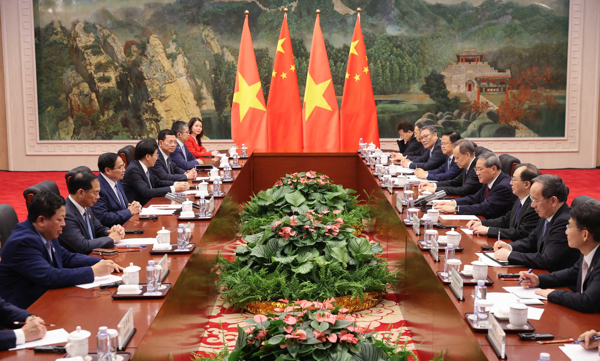Việt - Trung nhất trí đẩy nhanh nghiên cứu khả thi đường sắt Lào Cai - Hà Nội - Hải Phòng- Ảnh 4. Việt - Trung nhất trí đẩy nhanh nghiên cứu khả thi đường sắt Lào Cai - Hà Nội - Hải Phòng- Ảnh 4.