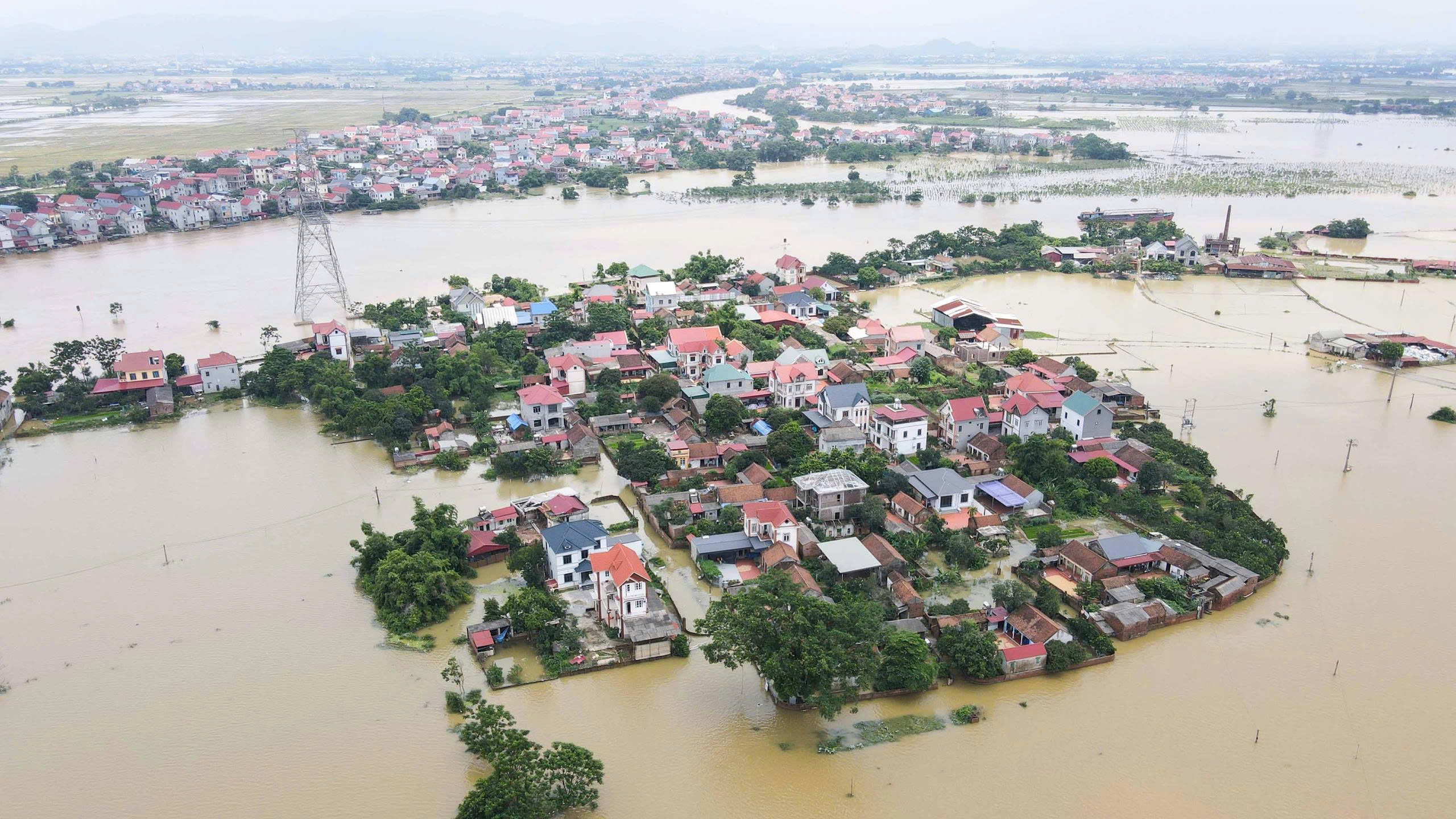 Chủ động ứng phó, Bắc Giang giảm thiểu thiệt hại do mưa lũ- Ảnh 1. Chủ động ứng phó, Bắc Giang giảm thiểu thiệt hại do mưa lũ- Ảnh 1.