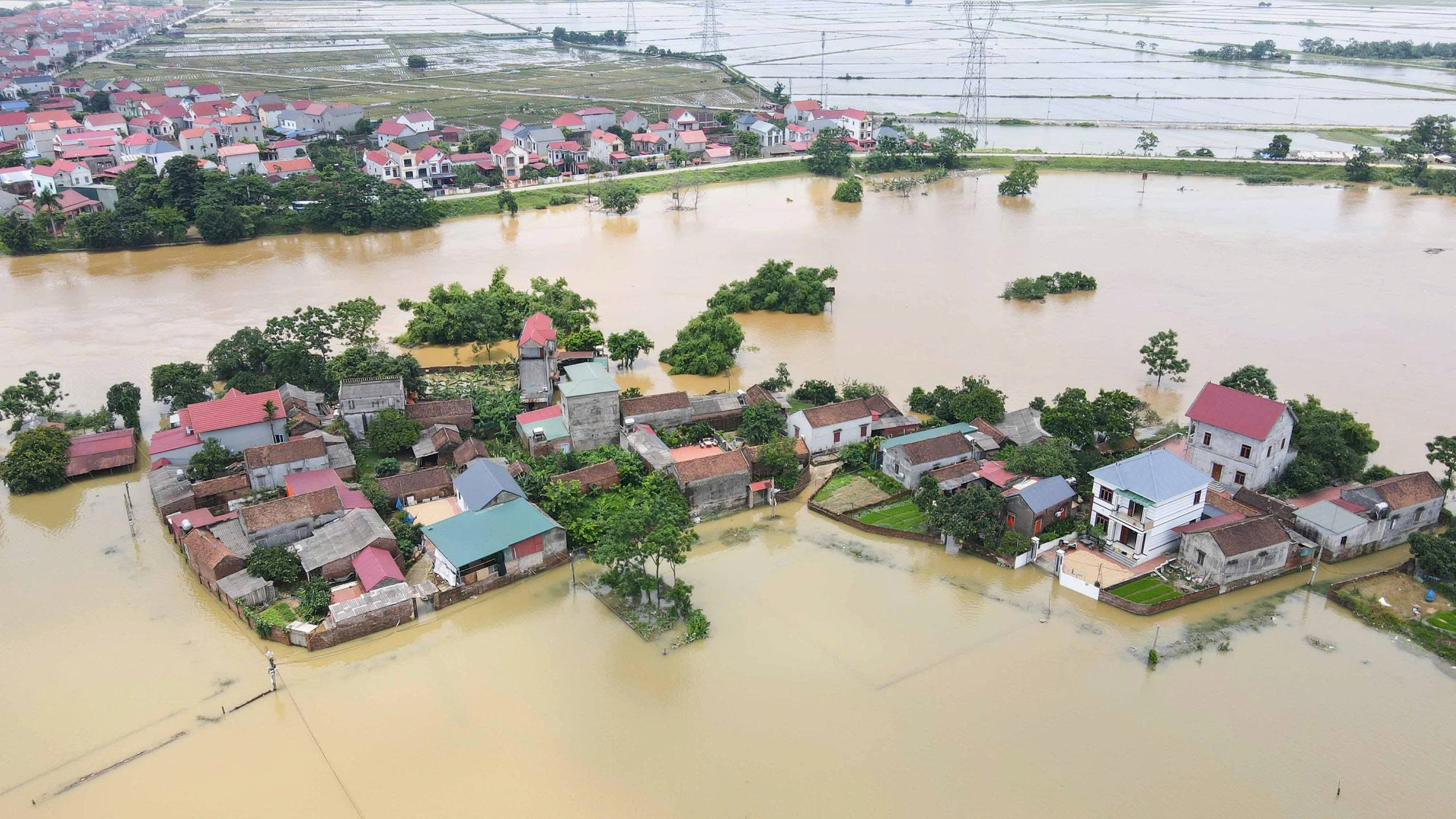Chủ động ứng phó, Bắc Giang giảm thiểu thiệt hại do mưa lũ- Ảnh 2. Chủ động ứng phó, Bắc Giang giảm thiểu thiệt hại do mưa lũ- Ảnh 2.
