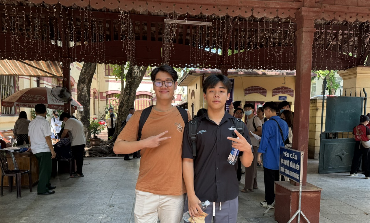 Hơn 1,15 triệu thí sinh bước vào kỳ thi THPT 2025- Ảnh 1. Hơn 1,15 triệu thí sinh bước vào kỳ thi THPT 2025- Ảnh 1.