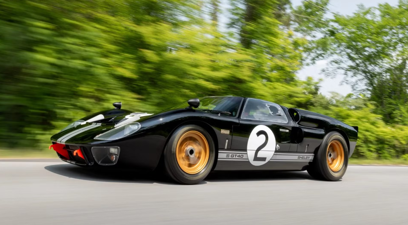 Ford GT40 phiên bản đặc biệt lên sàn đấu giá- Ảnh 4. Ford GT40 phiên bản đặc biệt lên sàn đấu giá- Ảnh 4.