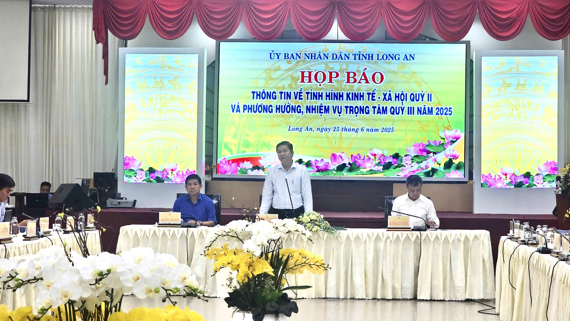 Long An: Tăng trưởng kinh tế bứt phá, chủ động gỡ khó cho nhà đầu tư- Ảnh 1. Long An: Tăng trưởng kinh tế bứt phá, chủ động gỡ khó cho nhà đầu tư- Ảnh 1.