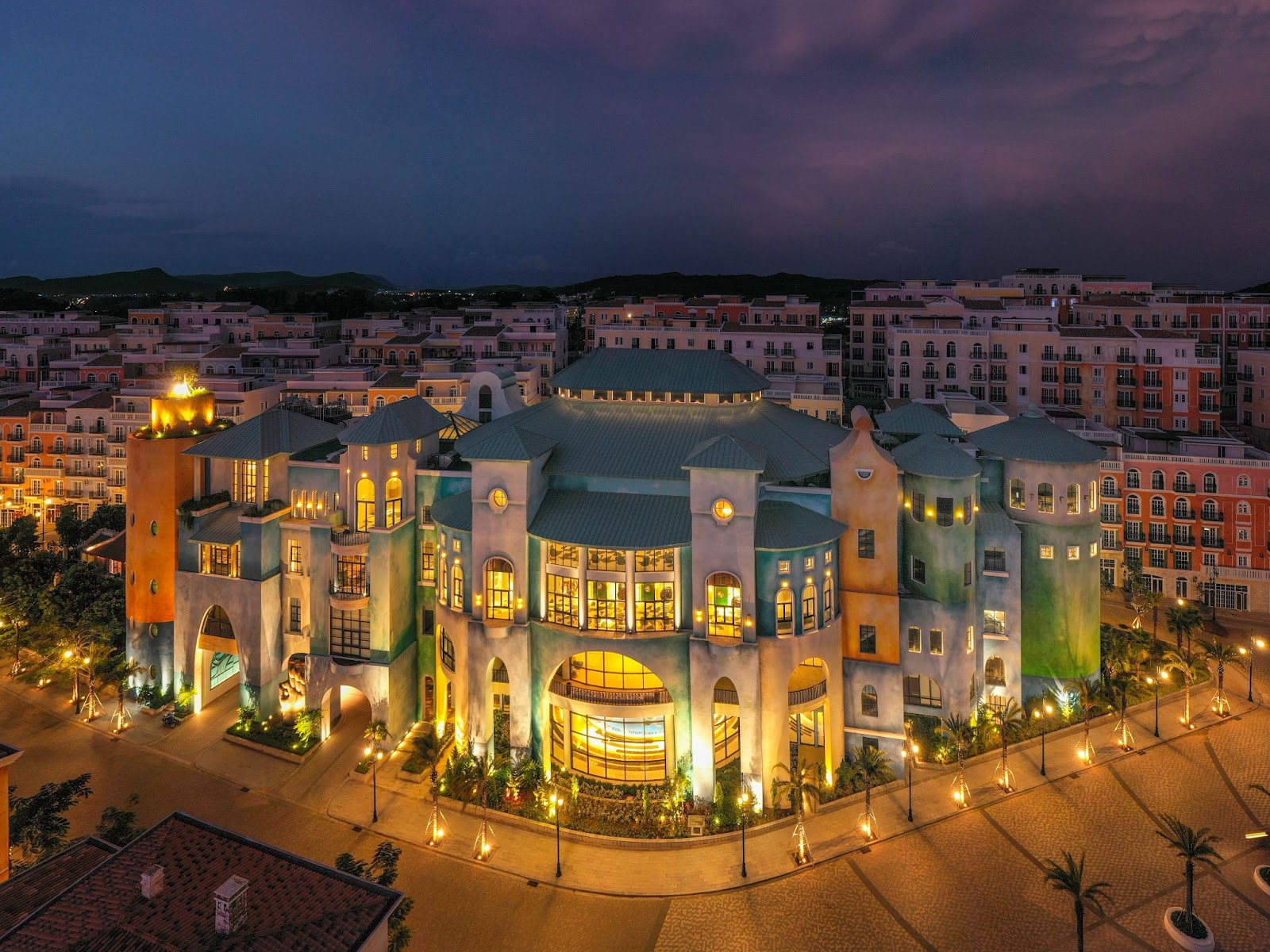 Sun Signature Gallery Phú Quốc - tâm điểm của những sự kiện đẳng cấp- Ảnh 1. https://lh7-rt.googleusercontent.com/docsz/AD_4nXd5VP7RFpxhkdpCYw8WvEEHCaewd9z95IcCu_9OP21Rpslck3xcLp_leE0pFfJk-h_8qSS4wlvlvwa4sgLdBFPWfiDT9Nm4vTMmbQhlFRk6e6kDieDrp-eGnDLBJESPjhTalOO0-g?key=CnnGZYNCkchOi_XaVGQXwQ