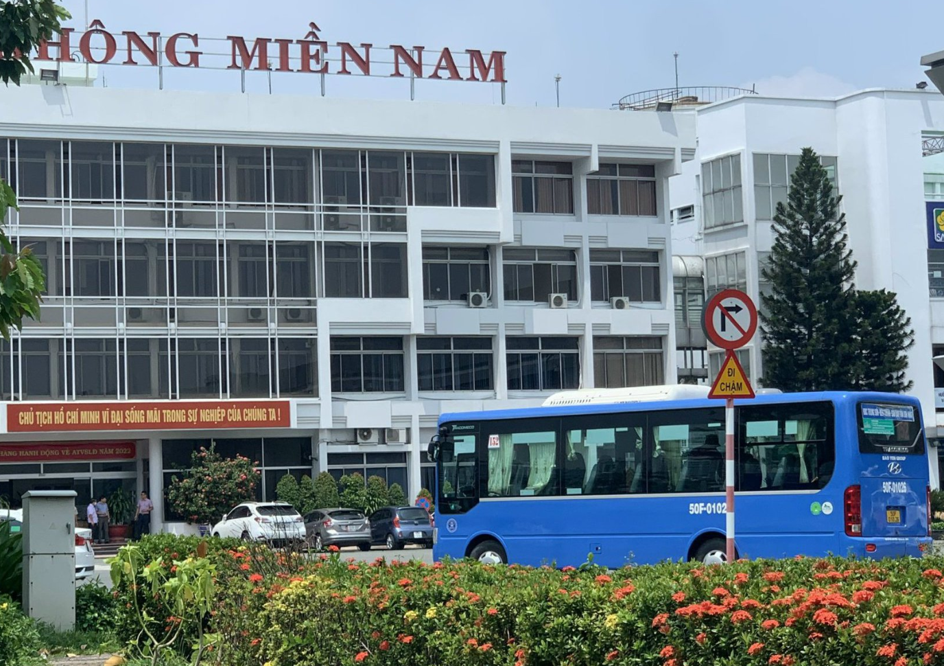 Vũng Tàu mở tuyến xe buýt mới đi sân bay Tân Sơn Nhất, 10 phút/chuyến, từ 2h30 mỗi ngày- Ảnh 1. Vũng Tàu mở tuyến xe buýt mới đi sân bay Tân Sơn Nhất, 10 phút/chuyến, từ 2h30 mỗi ngày- Ảnh 1.
