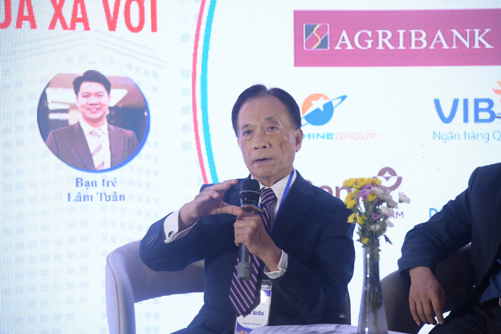 TS Nguyễn Trí Hiếu: Đòn bẩy tài chính là con dao hai lưỡi đối với người trẻ khi mua nhà- Ảnh 1. TS Nguyễn Trí Hiếu: Đòn bẩy tài chính là con dao hai lưỡi đối với người trẻ khi mua nhà- Ảnh 1.