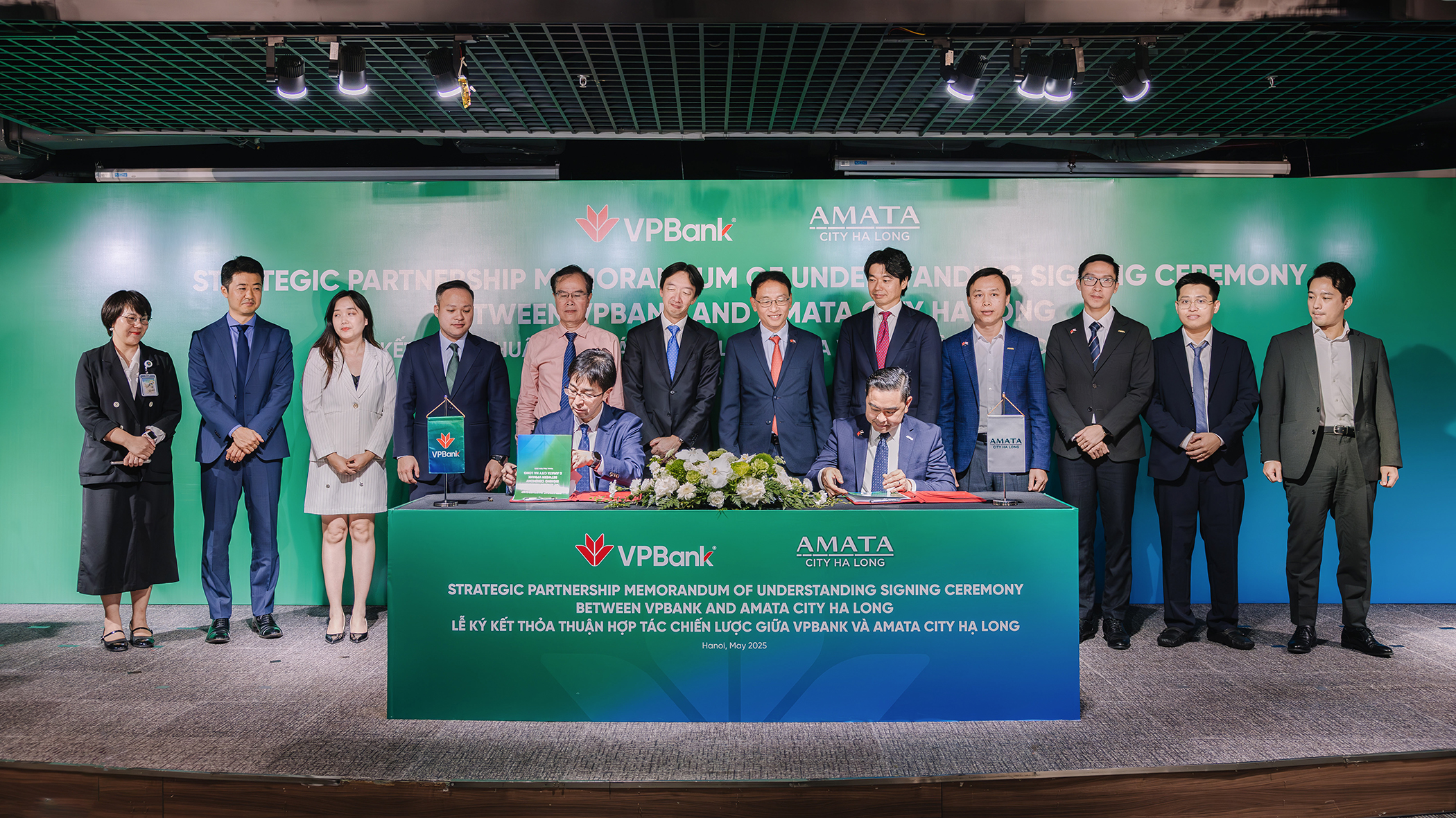 Đại diện VPBank và đại diện Amata City Hạ Long tại Lễ ký kết Đại diện VPBank và đại diện Amata City Hạ Long tại Lễ ký kết