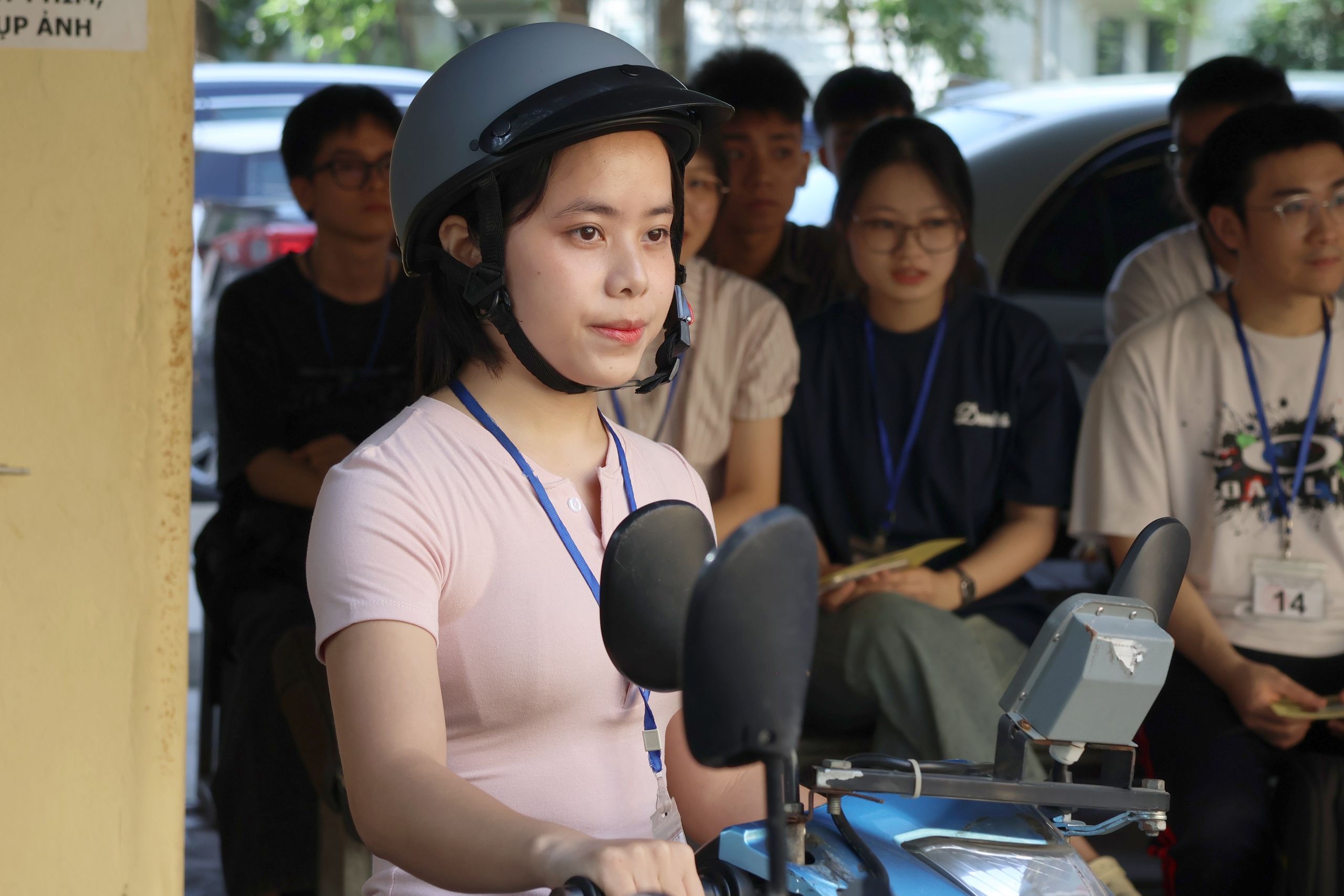 CSGT Hà Nội bắt đầu tổ chức sát hạch bằng lái xe máy- Ảnh 9. CSGT Hà Nội bắt đầu tổ chức sát hạch bằng lái xe máy- Ảnh 9.