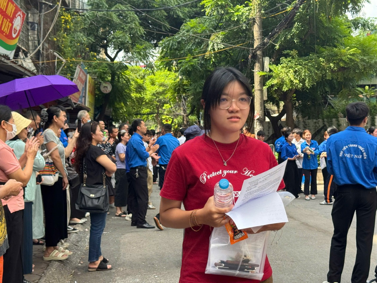 Thí sinh Hà Nội lạc quan và tiếc nuối sau môn thi Toán- Ảnh 5. Thí sinh Hà Nội lạc quan và tiếc nuối sau môn thi Toán- Ảnh 5.