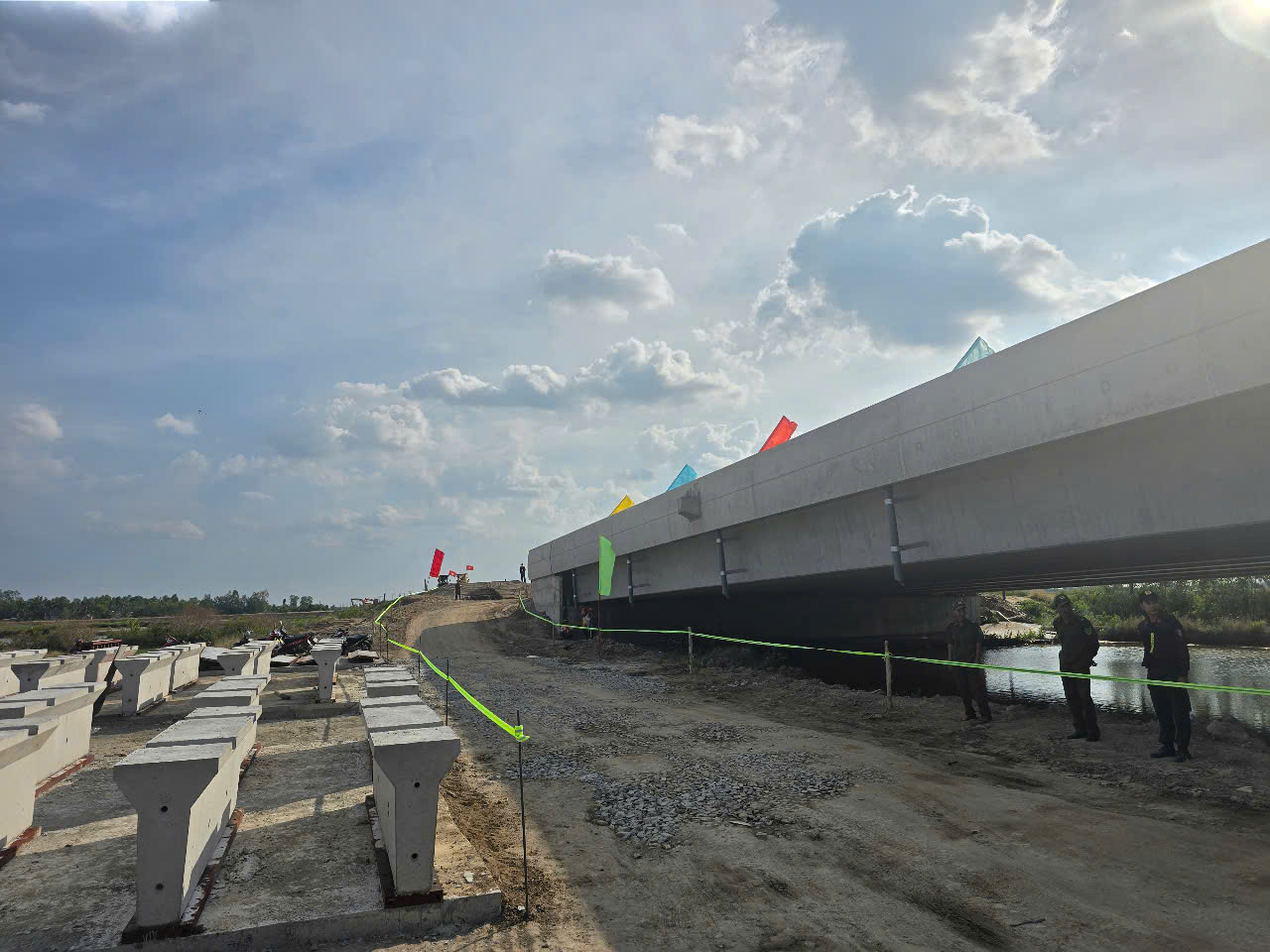 Cà Mau tăng tốc công trình trọng điểm, đón đầu hợp nhất với Bạc Liêu- Ảnh 3. Cà Mau tăng tốc công trình trọng điểm, đón đầu hợp nhất với Bạc Liêu- Ảnh 3.