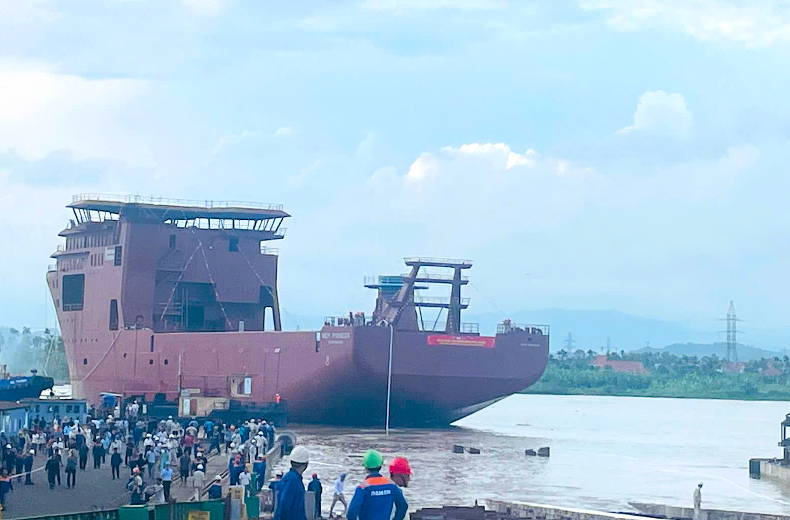 Hạ thủy tàu dịch vụ năng lượng ngoài khơi hiện đại- Ảnh 1. Hạ thủy tàu dịch vụ năng lượng ngoài khơi hiện đại- Ảnh 1.