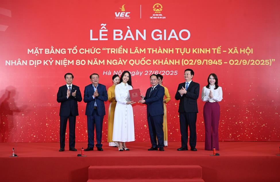 Bàn giao mặt bằng cho Triển lãm thành tựu kinh tế - xã hội kỷ niệm 80 năm ngày Quốc khánh- Ảnh 1. Bàn giao mặt bằng cho Triển lãm thành tựu kinh tế - xã hội kỷ niệm 80 năm ngày Quốc khánh- Ảnh 1.