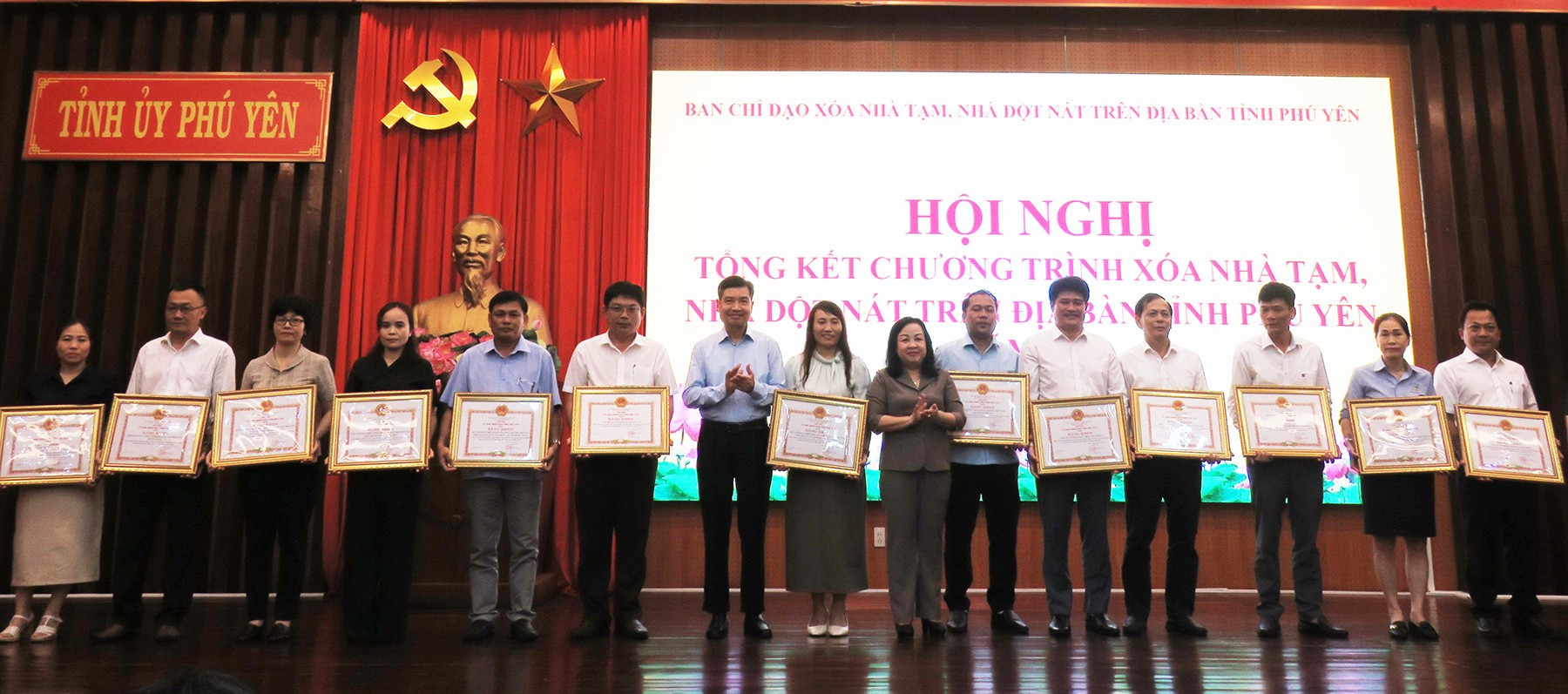 Hòa Phát hỗ trợ nhiều địa phương về đích sớm trong xóa nhà tạm, nhà dột nát- Ảnh 2. Hòa Phát hỗ trợ nhiều địa phương về đích sớm trong xóa nhà tạm, nhà dột nát- Ảnh 2.