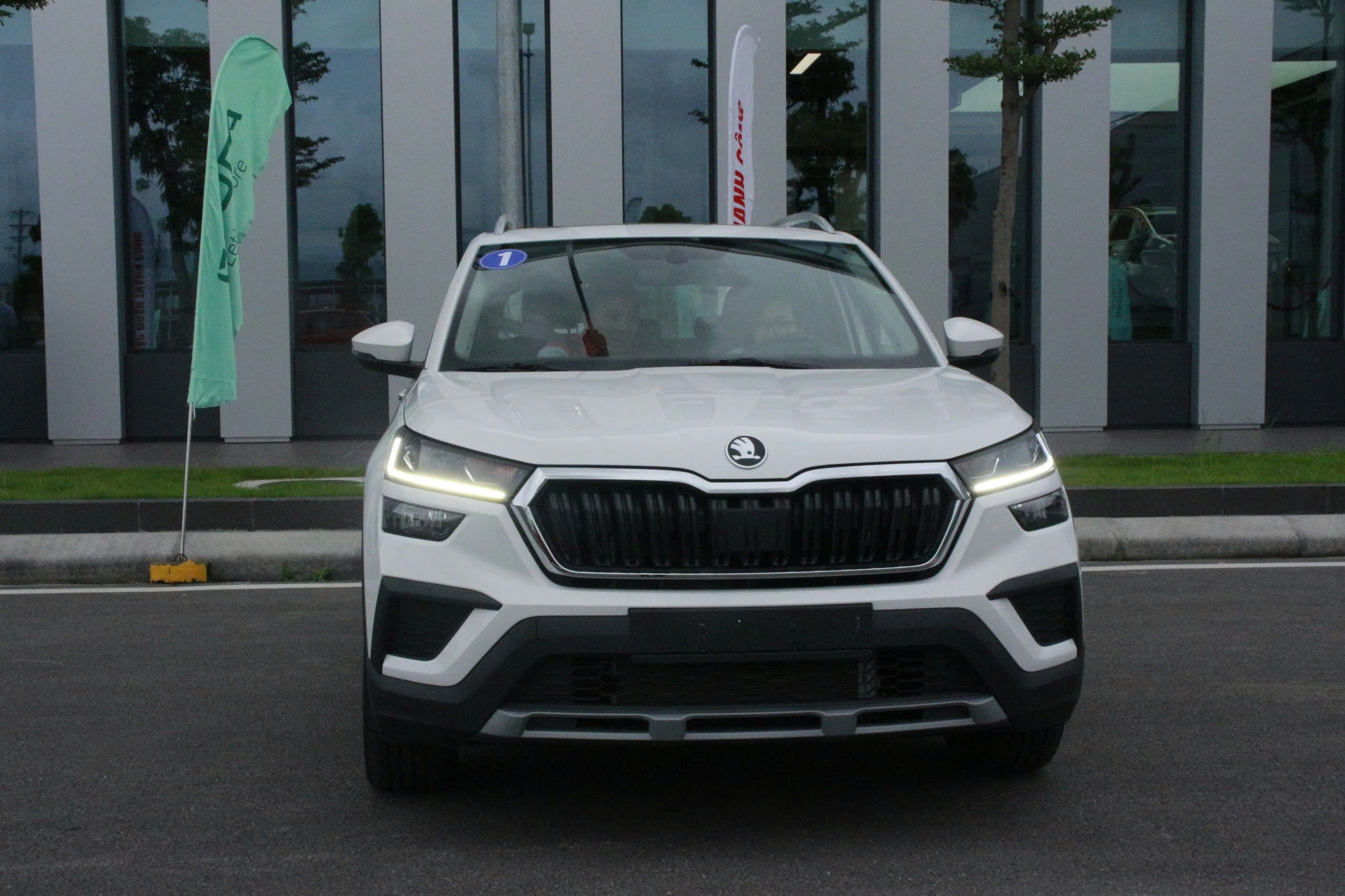 Skoda Kushaq - mẫu SUV cỡ nhỏ rẻ nhất tại Việt Nam- Ảnh 3. Skoda Kushaq - mẫu SUV cỡ nhỏ rẻ nhất tại Việt Nam- Ảnh 3.