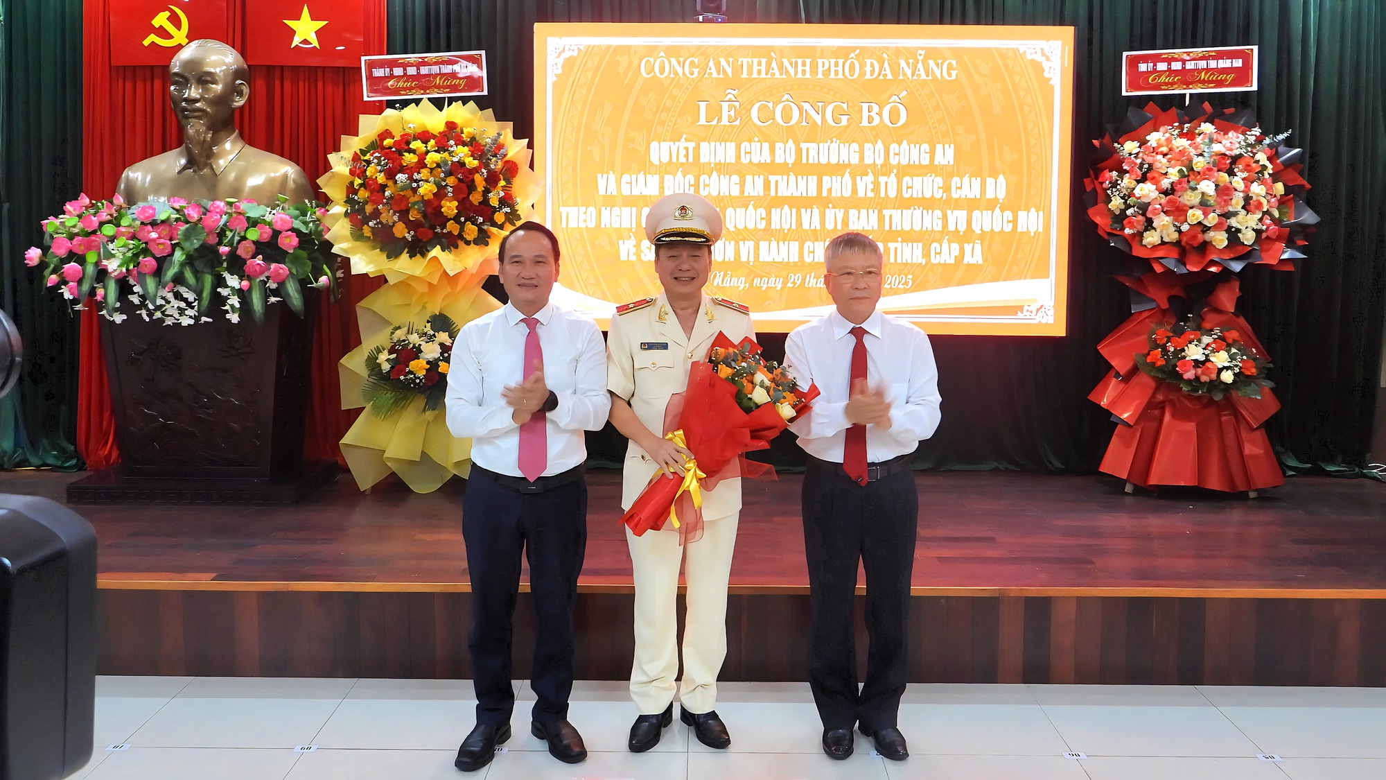 Thiếu tướng Nguyễn Hữu Hợp làm Giám đốc Công an Đà Nẵng- Ảnh 1. Thiếu tướng Nguyễn Hữu Hợp làm Giám đốc Công an Đà Nẵng- Ảnh 1.