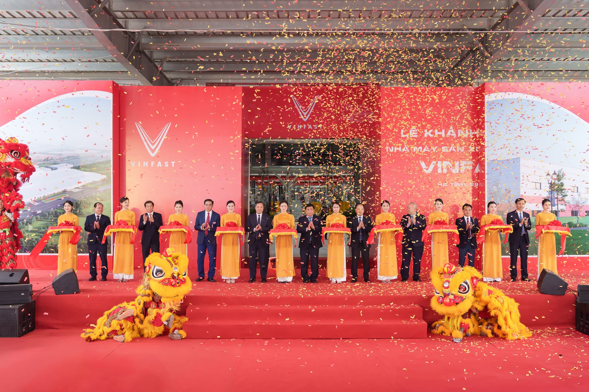 VinFast khánh thành nhà máy ô tô điện tại Hà Tĩnh- Ảnh 2. VinFast khánh thành nhà máy ô tô điện tại Hà Tĩnh- Ảnh 2.