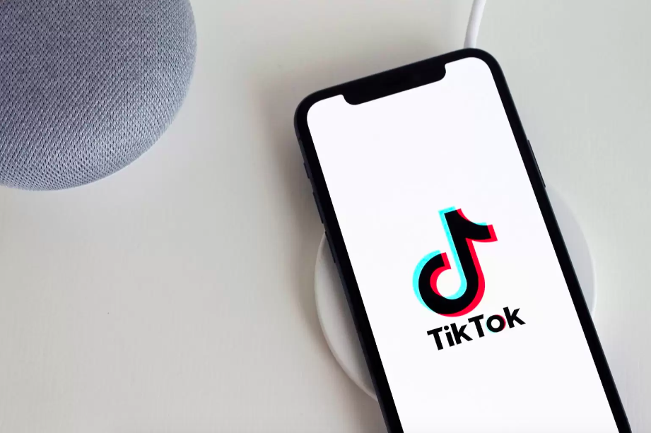 Tổng thống Donald Trump tiết lộ đã tìm được nhóm người giàu có mua TikTok- Ảnh 1. Tổng thống Donald Trump tiết lộ đã tìm được nhóm người giàu có mua TikTok- Ảnh 1.